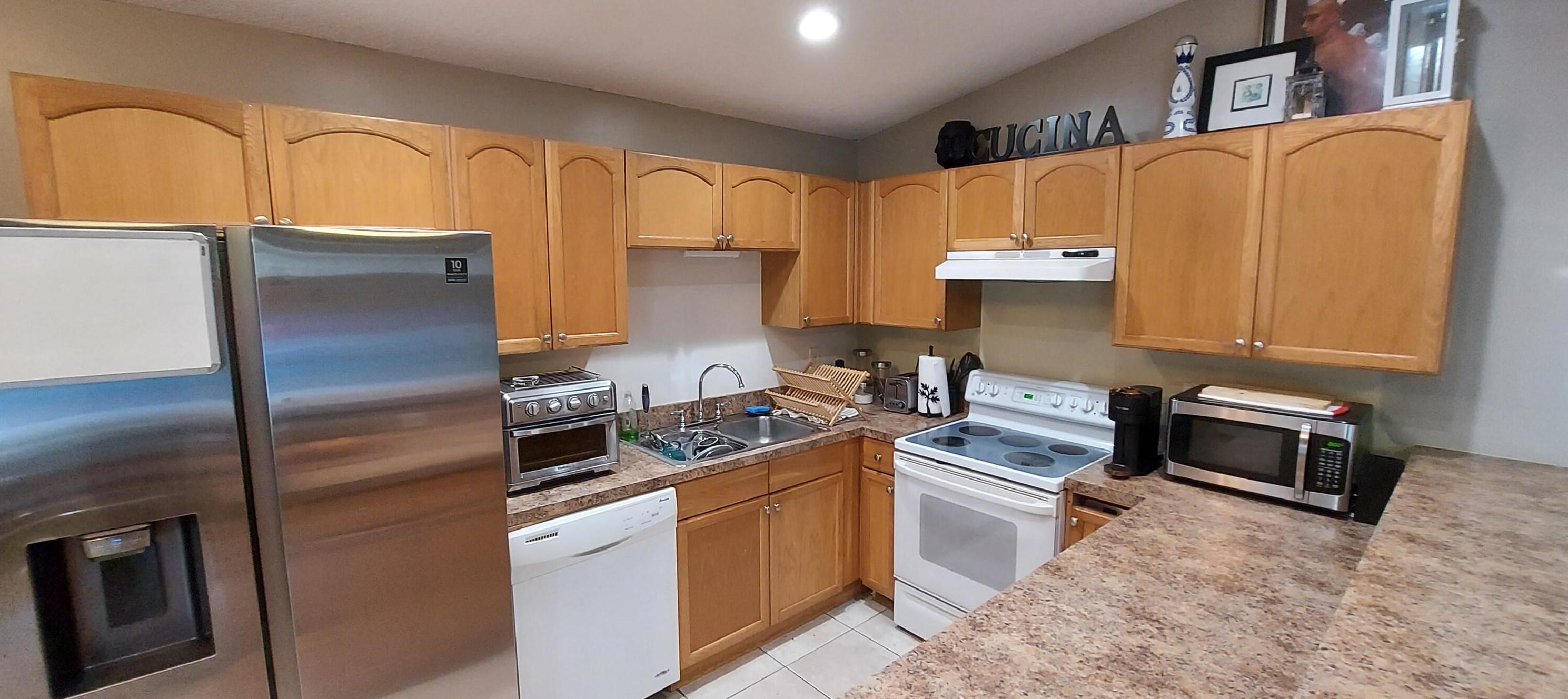 622 D St, Lake Worth FL  33460-2835 exterior