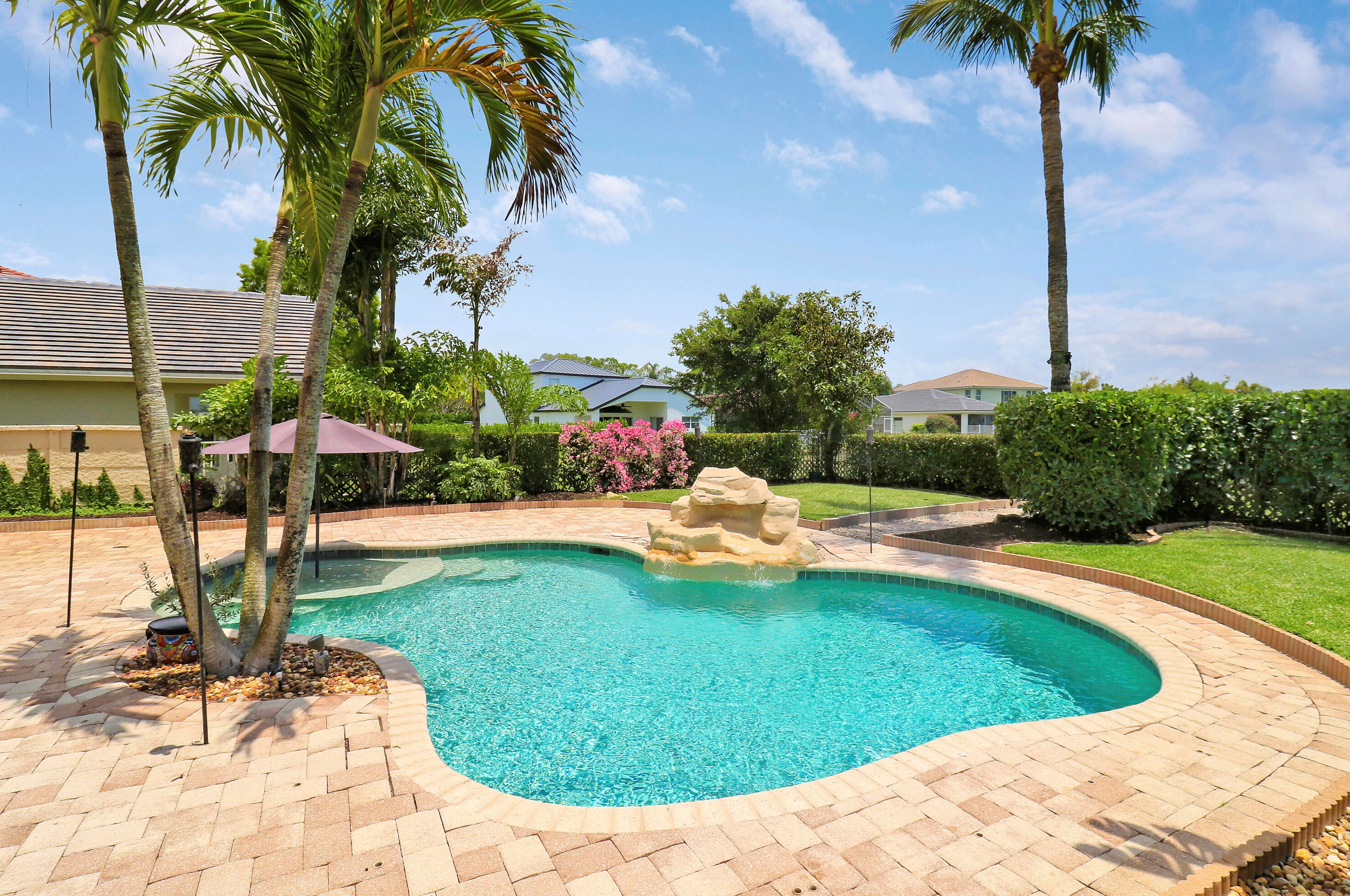 15138 Newquay Ct, West Palm Beach FL  33414-8371 exterior