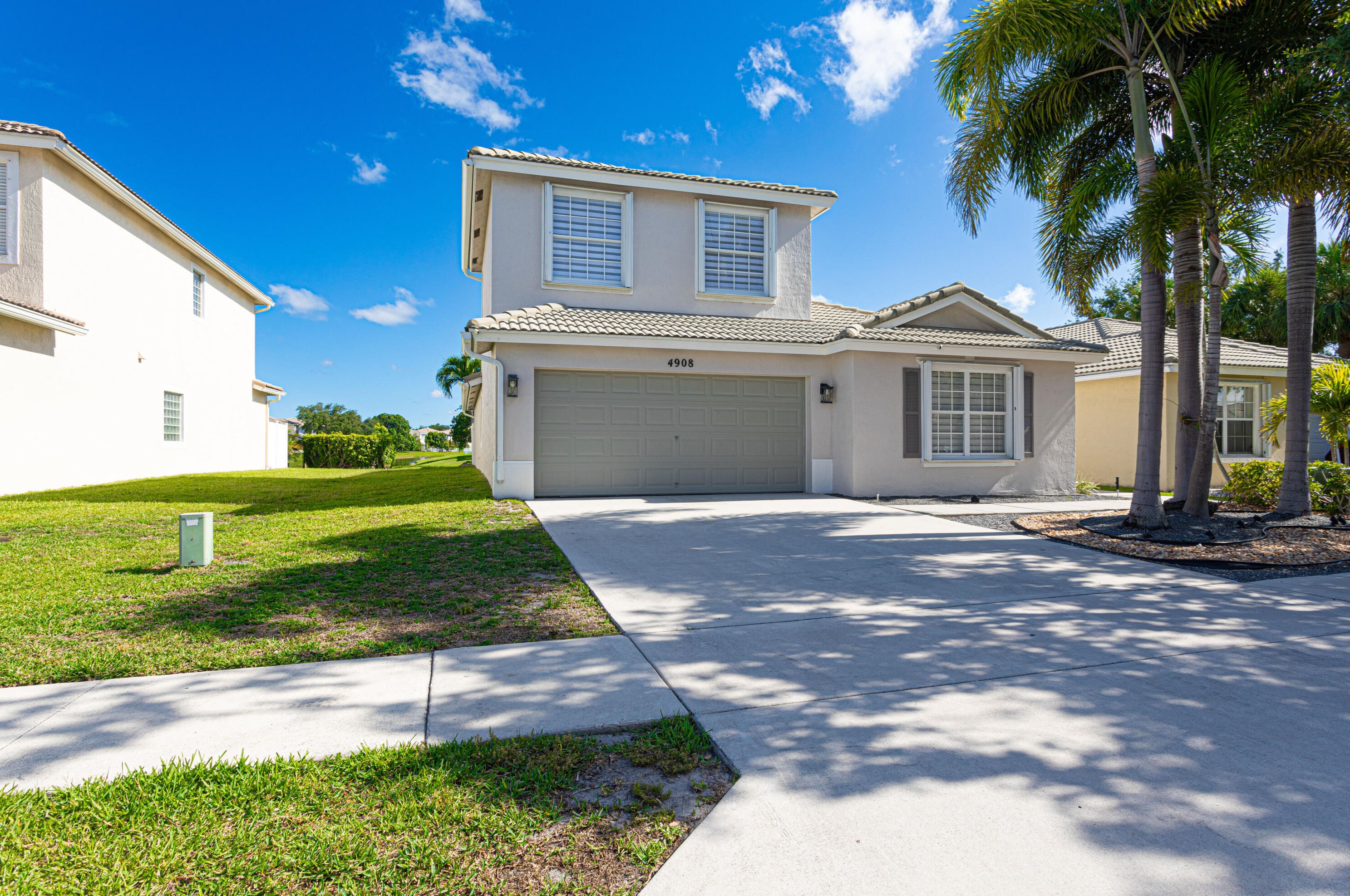 4908 Lombard Pass Dr, Lake Worth, FL 33463-7461
