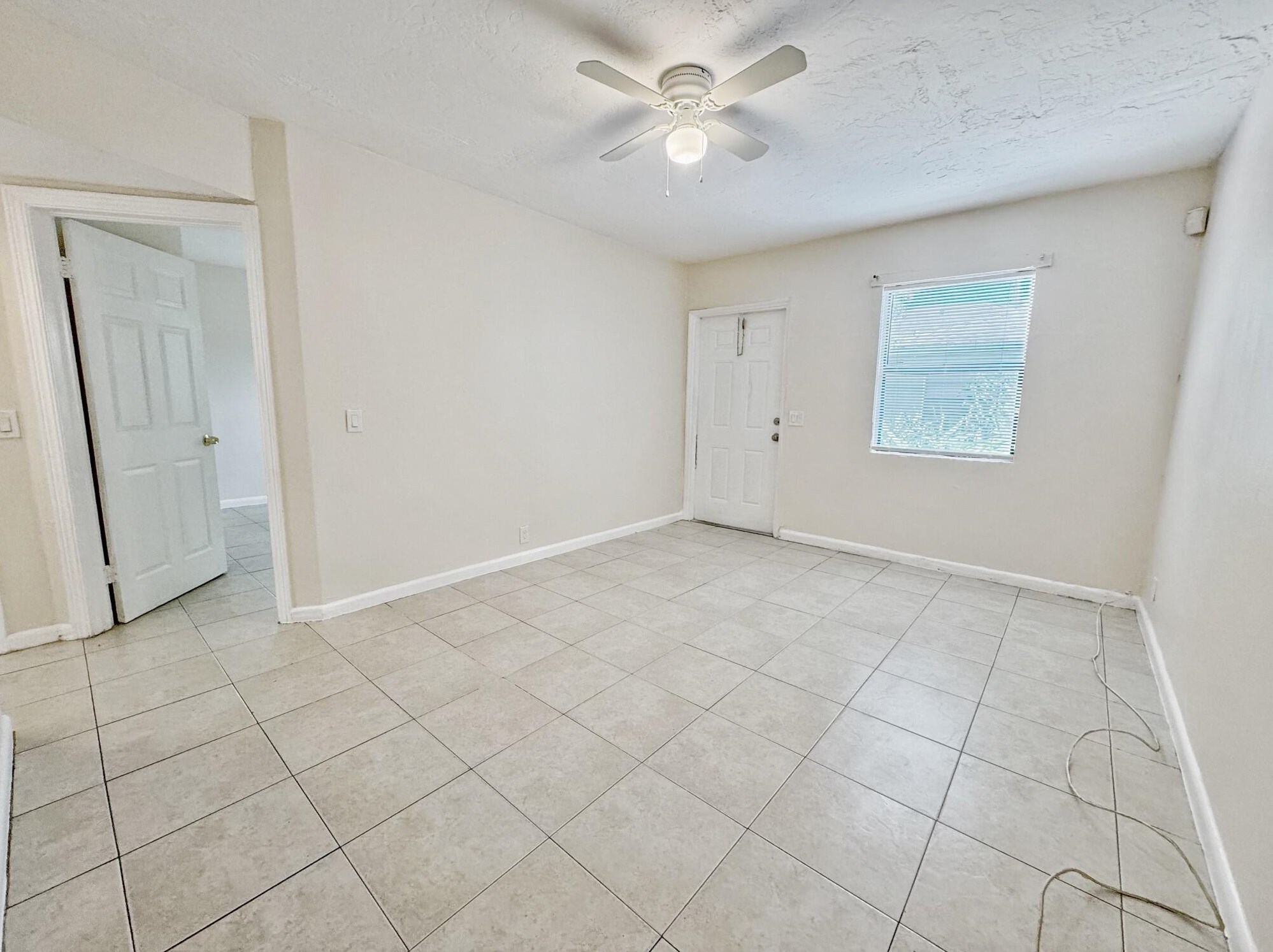 1041 21st St, West Palm Beach, FL 33407-5728