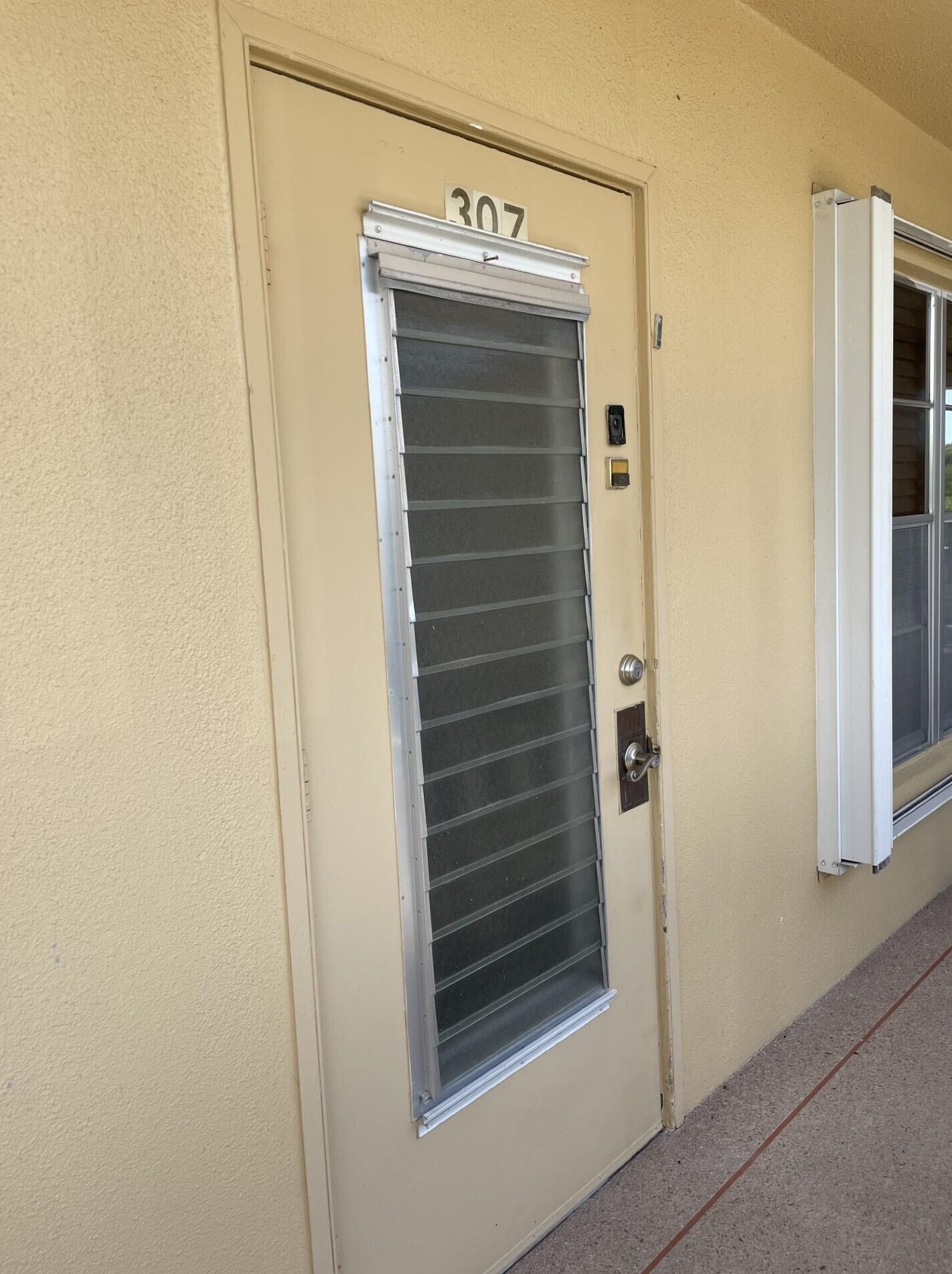 307 Wellington L, West Palm Beach, FL 33417-2523