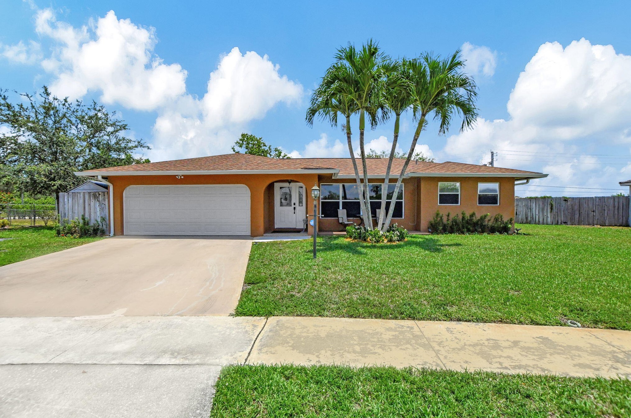 22045 Ararat St, Boca Raton, FL 33428-4162