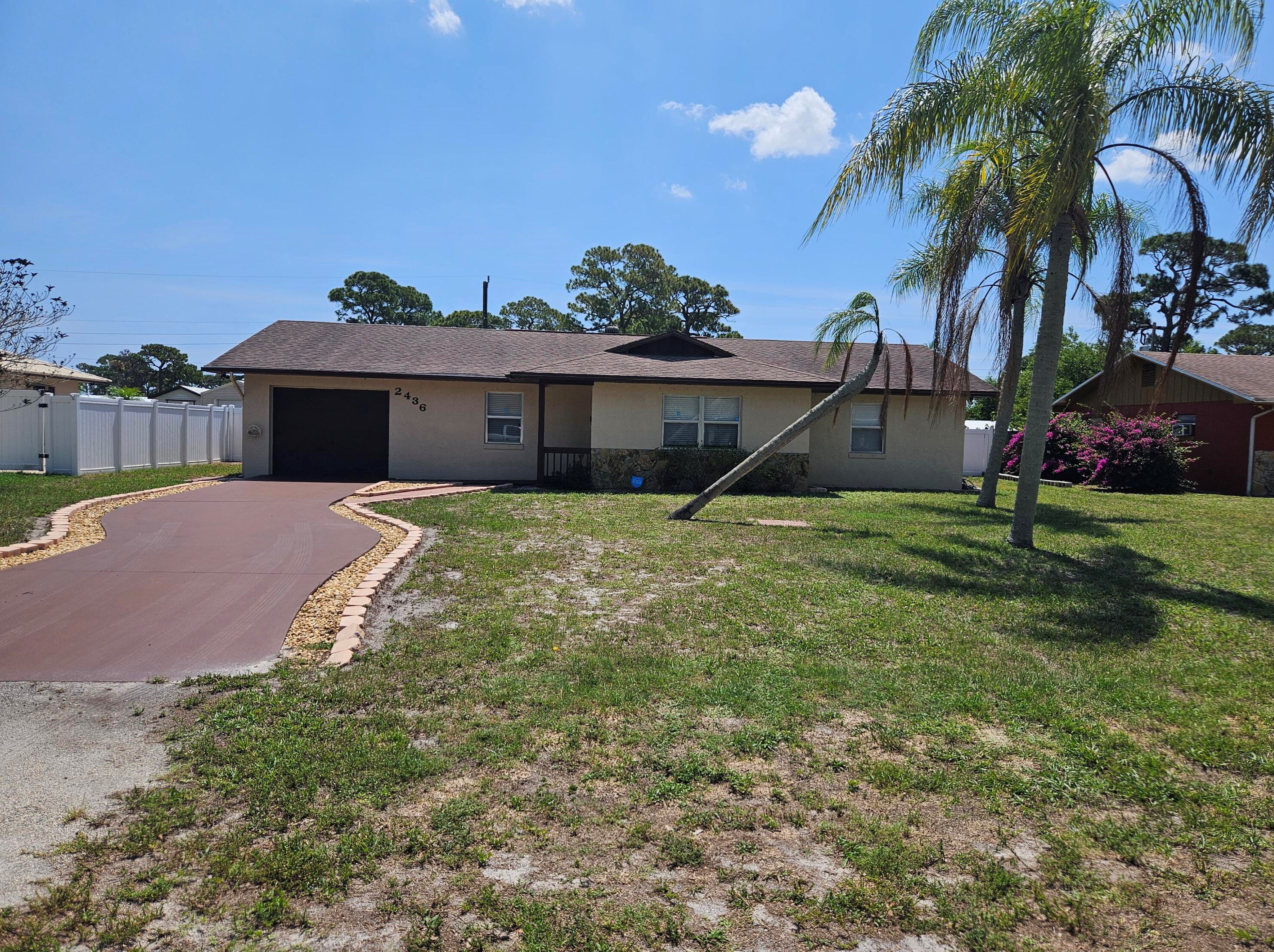 2436 Mohawk Ave, Fort Pierce, FL 34946