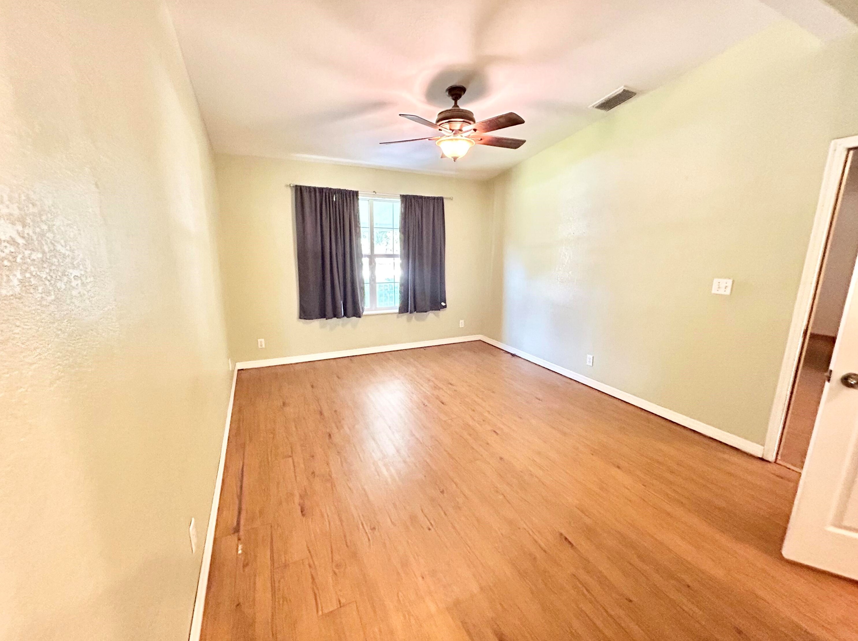 7619 87 Ct, Okeechobee FL exterior