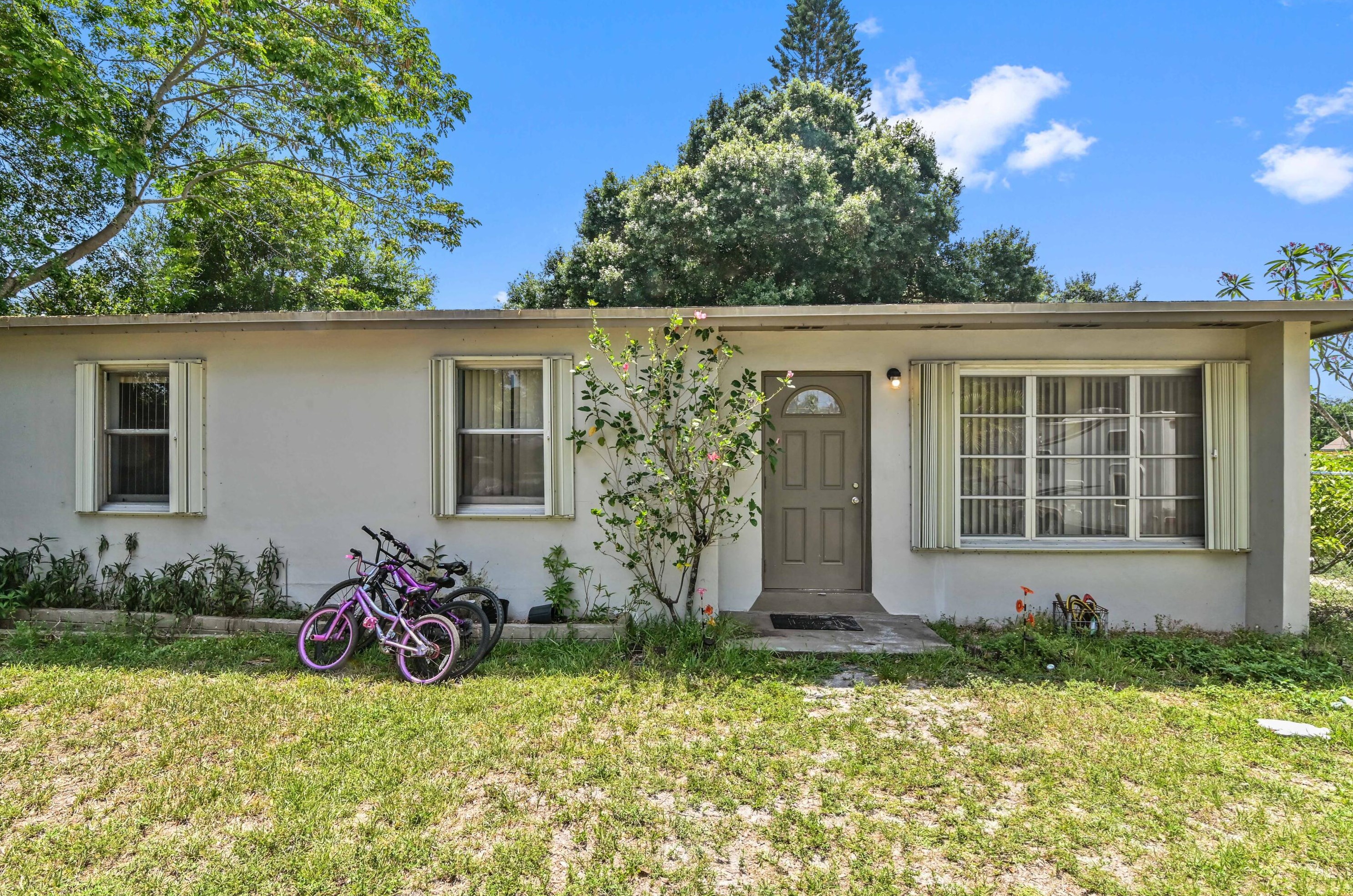 707 Dixie Ln, West Palm Beach, FL 33415-3623