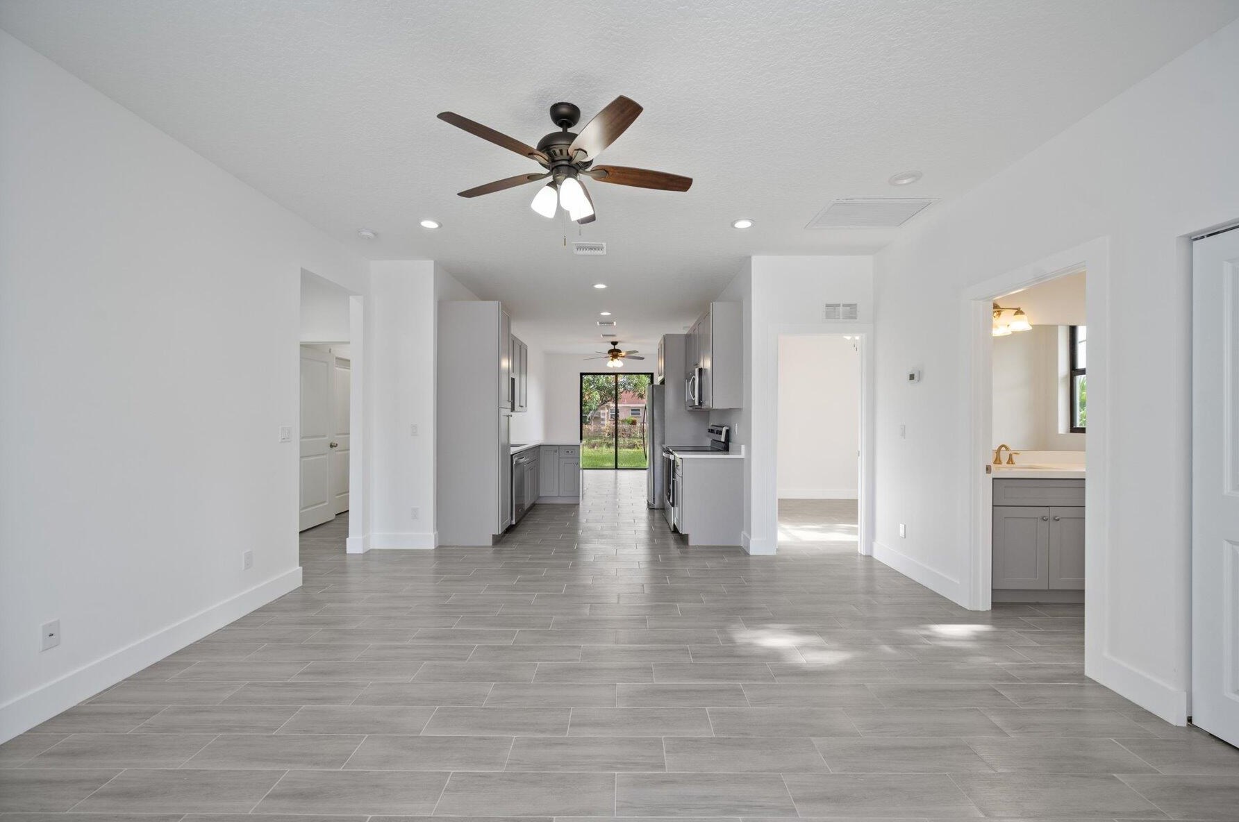 1491 30th St, West Palm Beach, FL 33404-3537