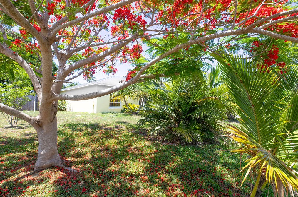 2385 Master Ave, Fort Pierce, FL 34952-6746