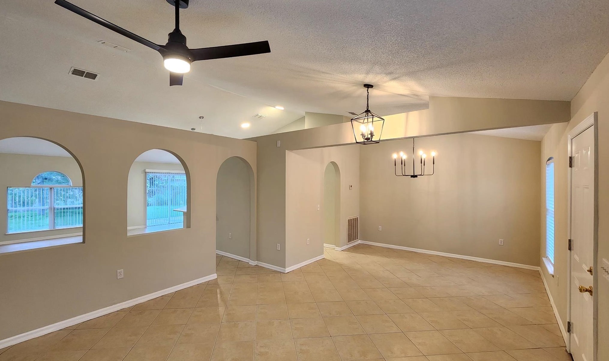 4643 Carib St, Fort Pierce, FL 34953-7647