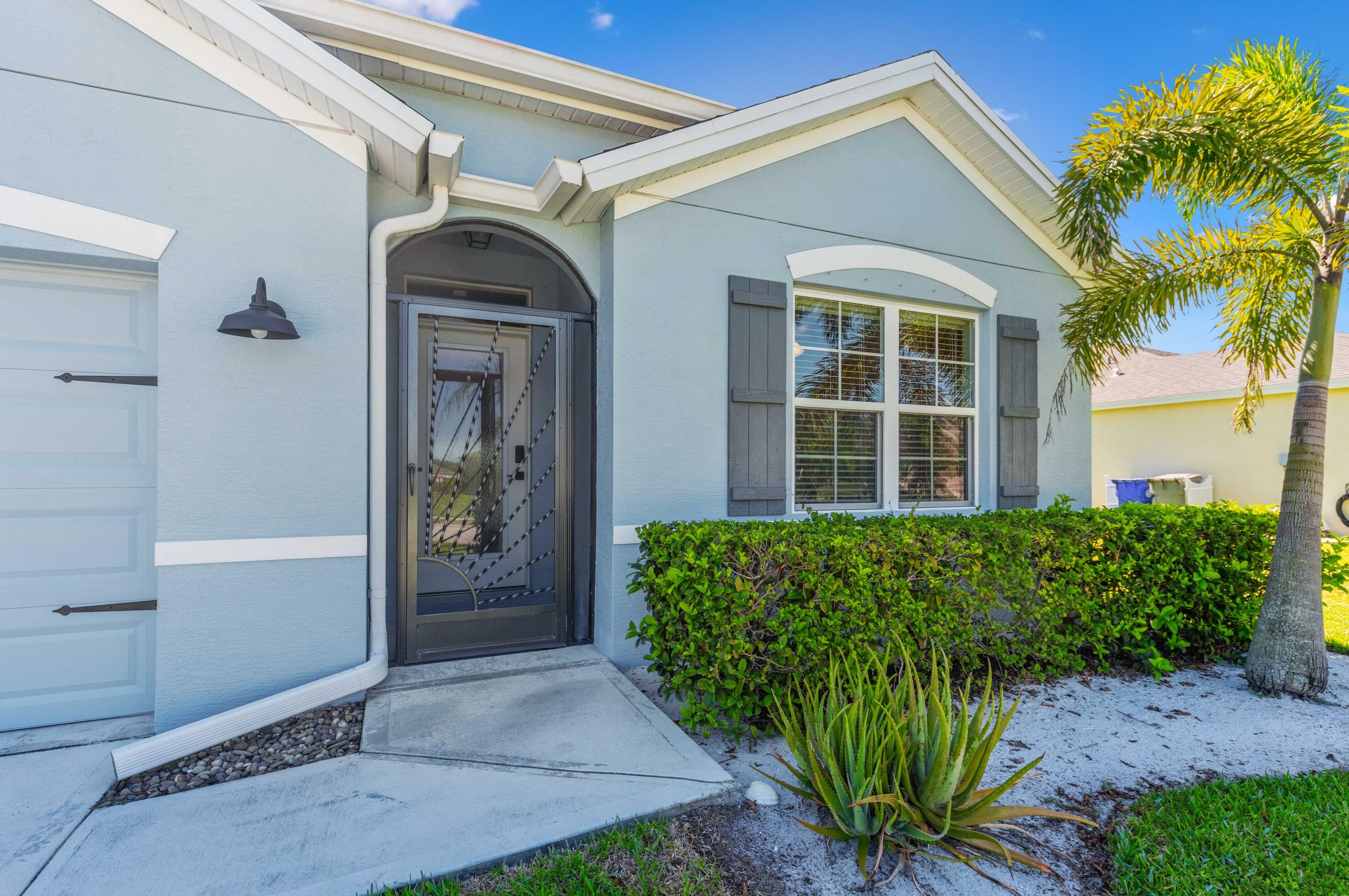 2133 Harwick Circle, Vero Beach, FL 32968
