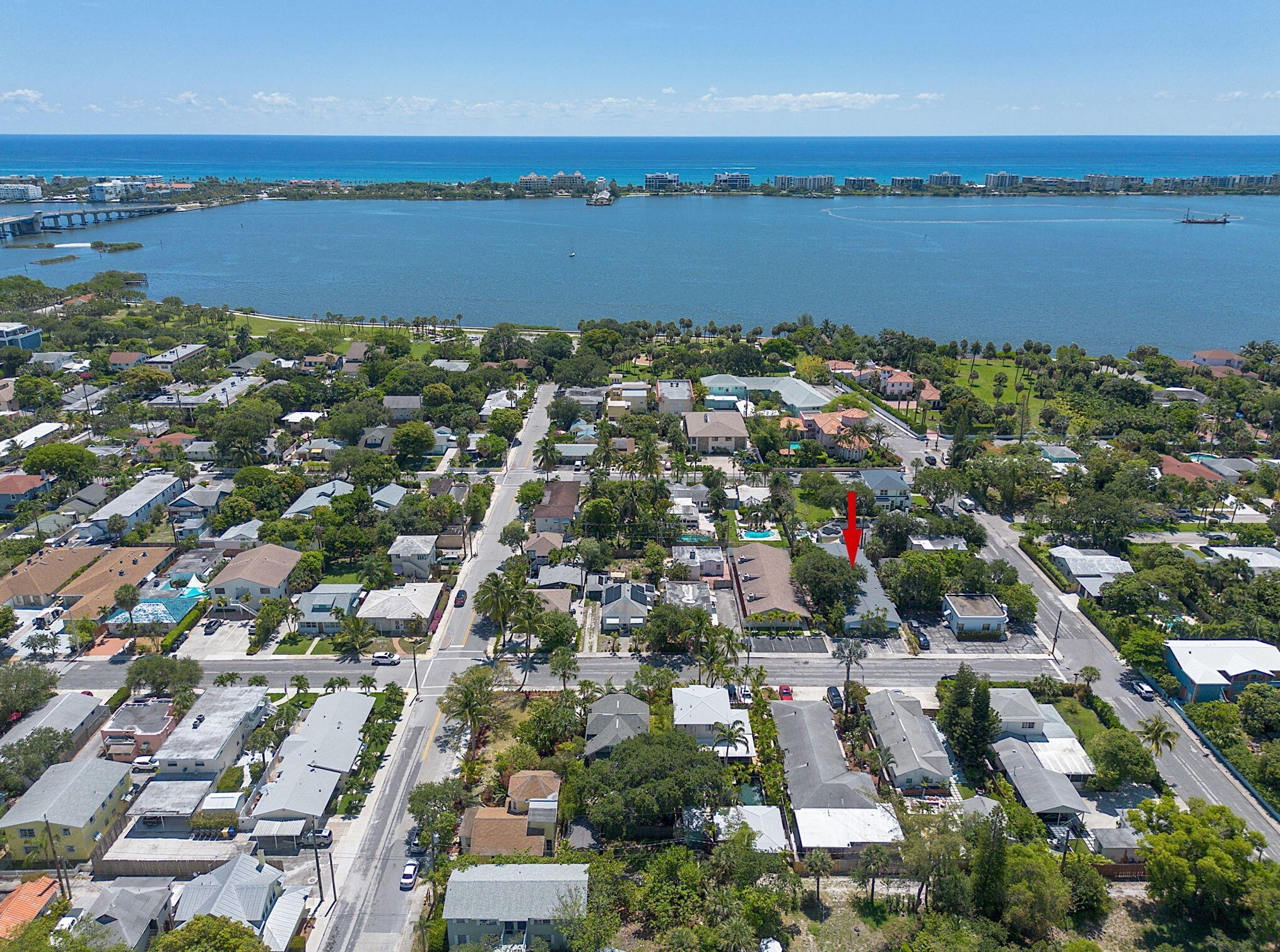 418 Ocean Breeze St, Lake Worth, FL 33460-4600