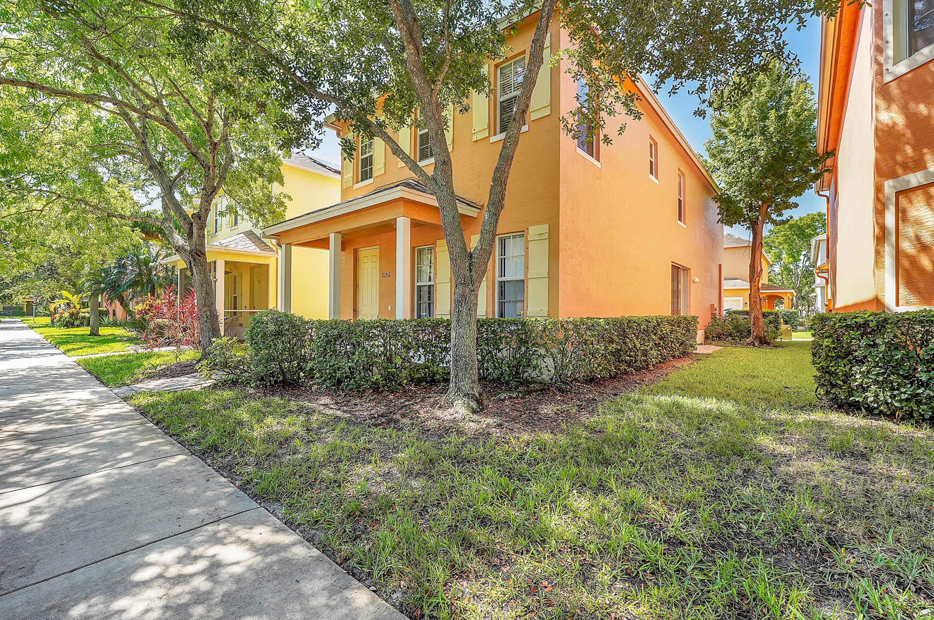 2152 Casselberry Dr, Fort Pierce, FL 34952-8015