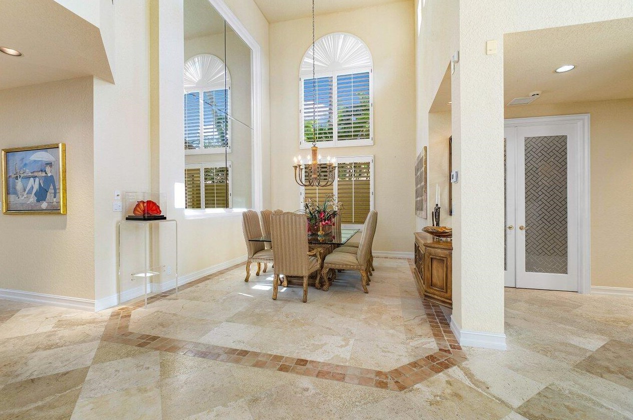 13 Is Dr, Boynton Beach FL 33435-3310 exterior