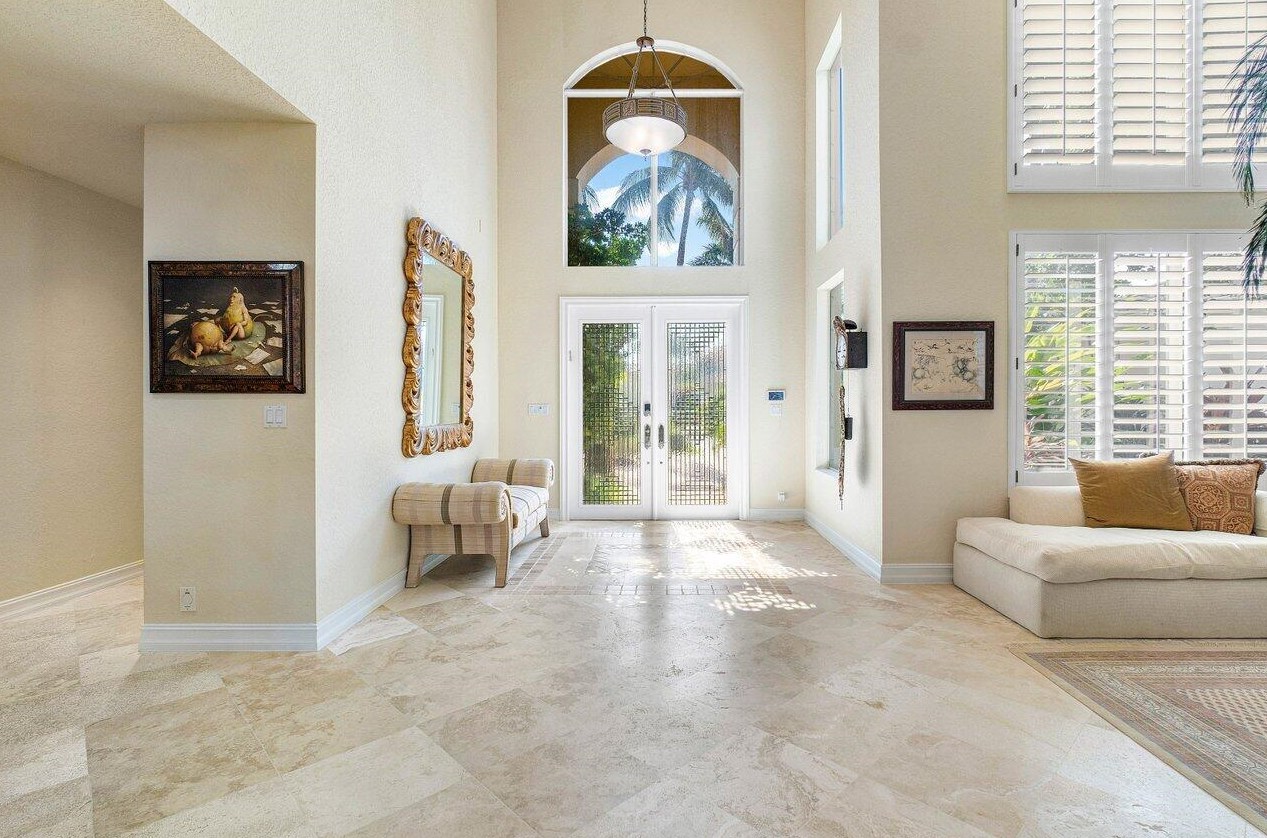 13 Is Dr, Boynton Beach FL 33435-3310 exterior