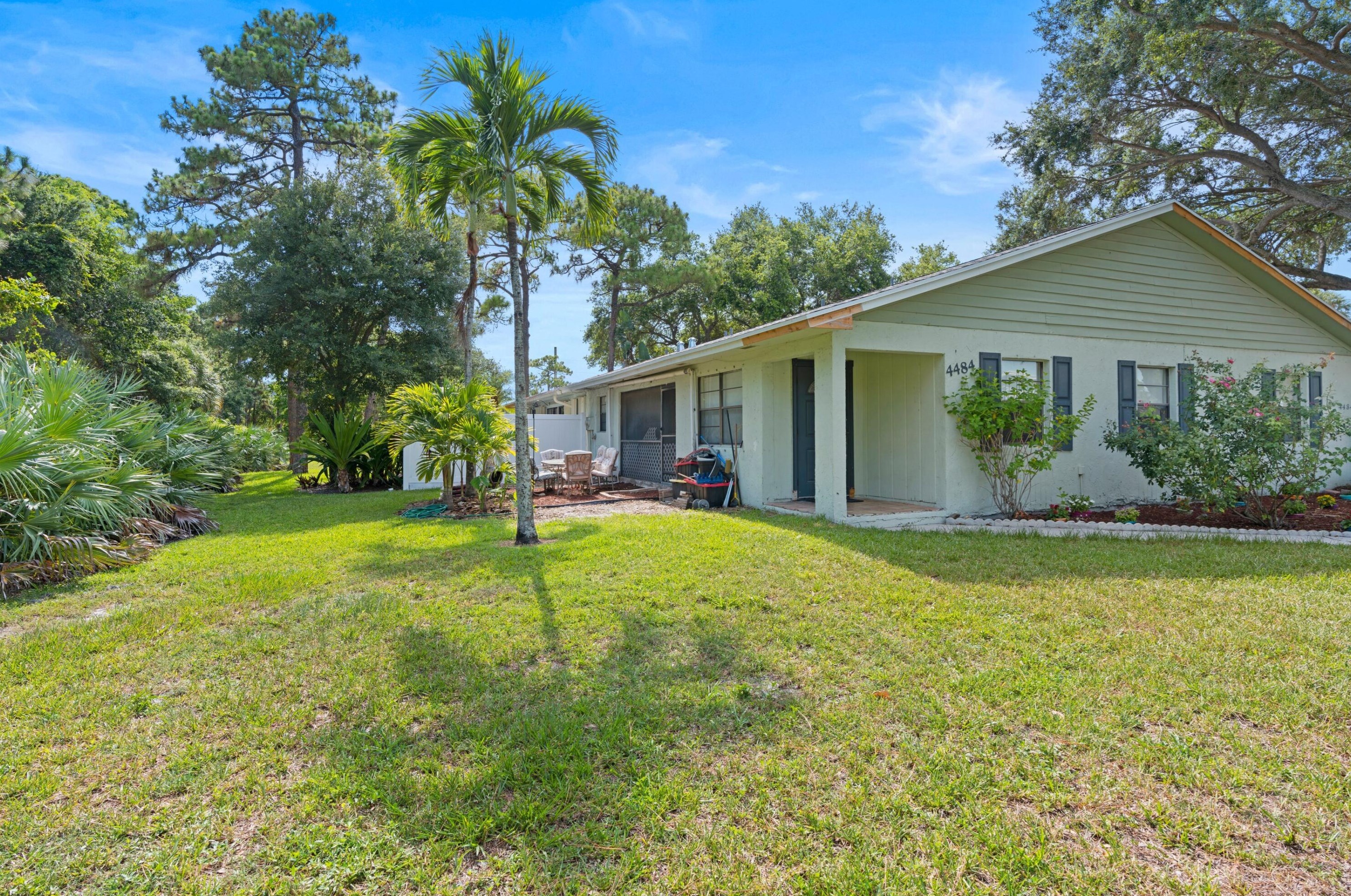 4484 Walden Cir, Lake Worth, FL 33463-7214
