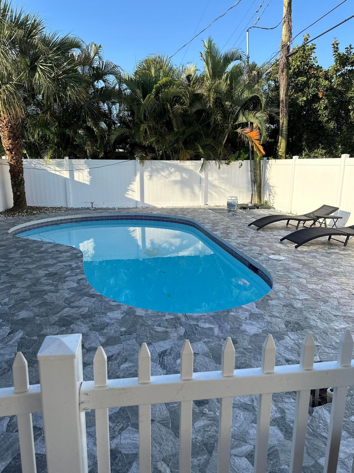 5823 Churchill Cir, West Palm Beach FL  33405-3444 exterior