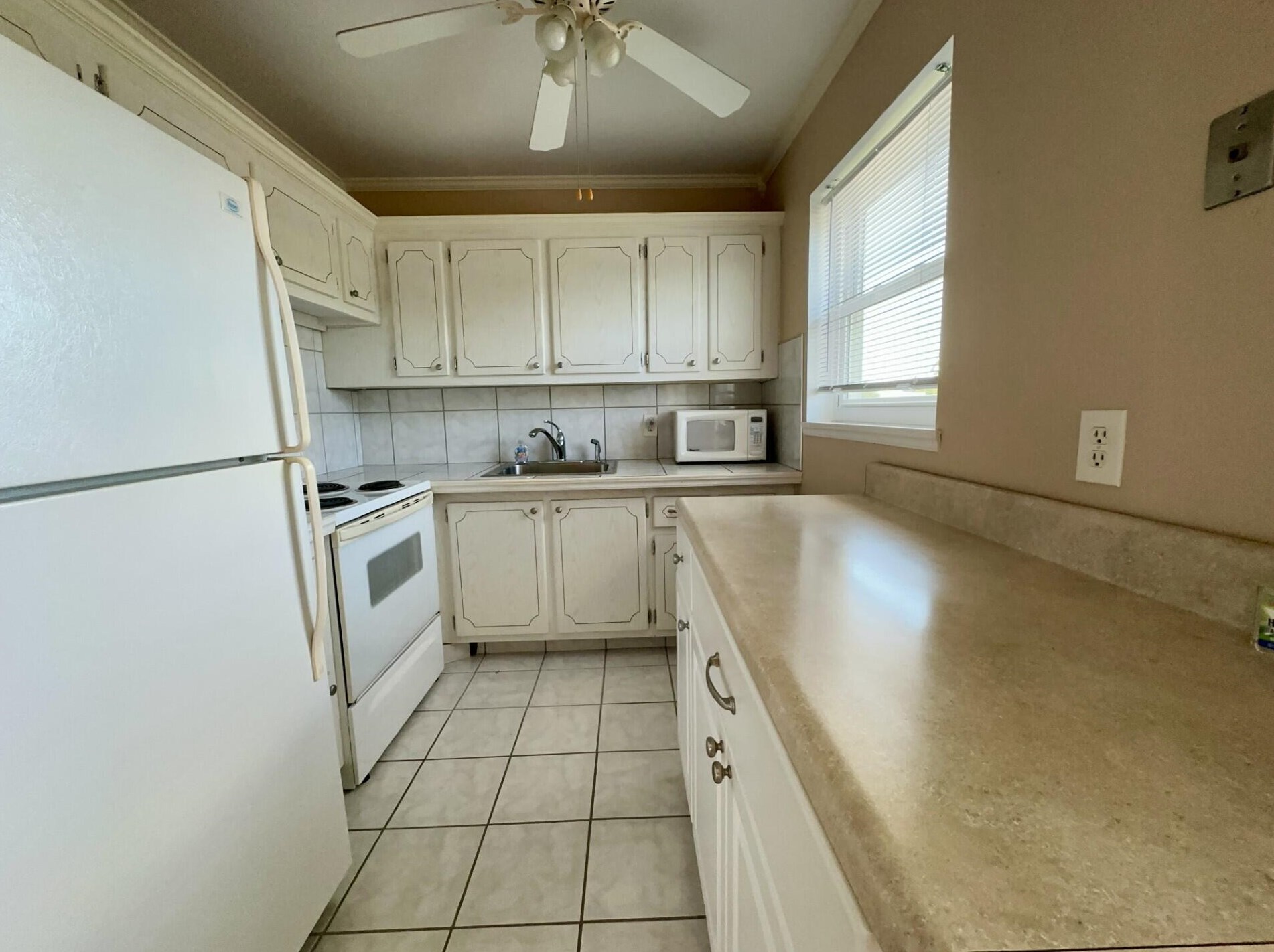 38 Cambridge B, West Palm Beach, FL 33417-1307