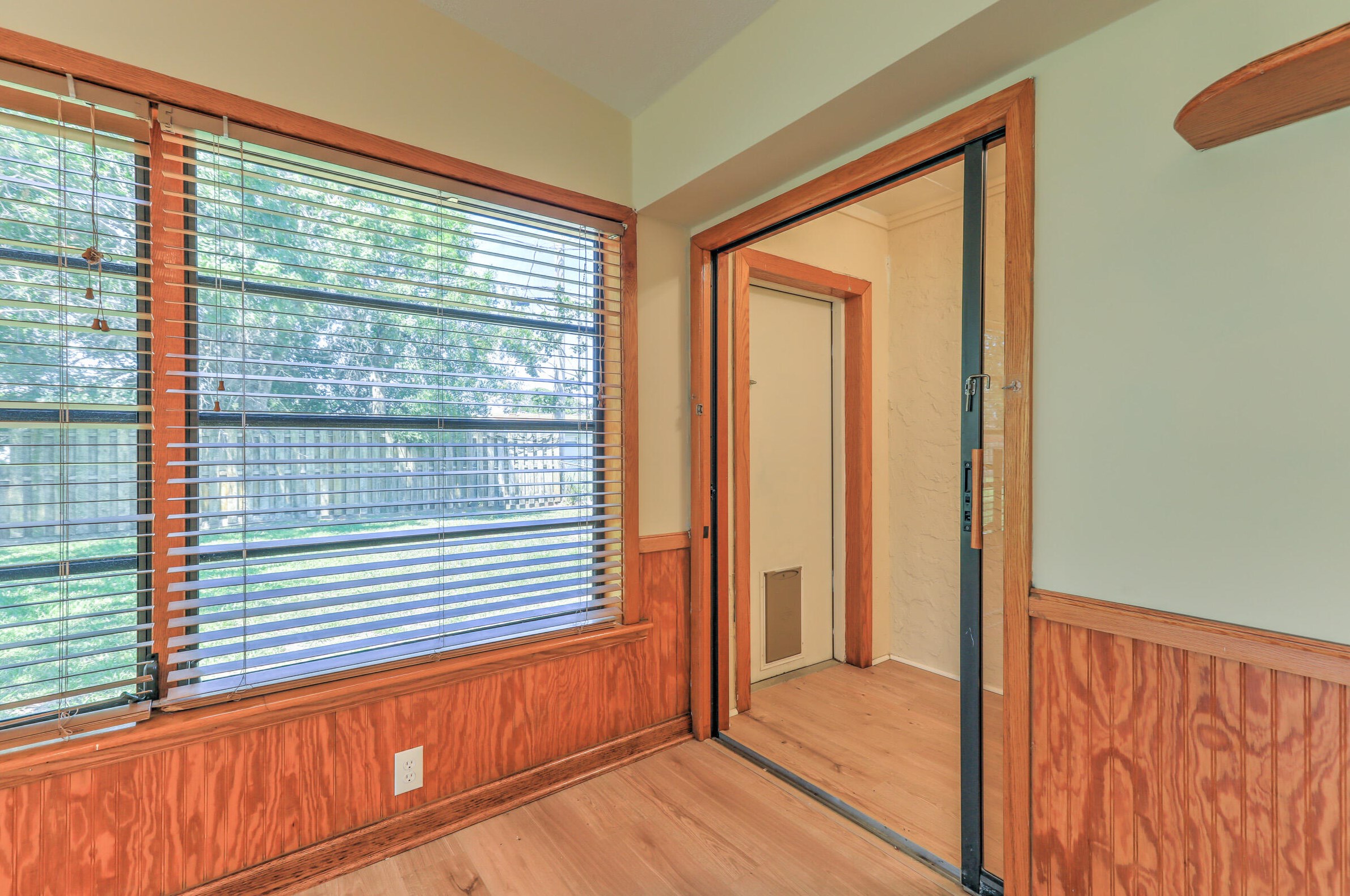 550 Anchor Ln, Fort Pierce FL  34983-2202 exterior