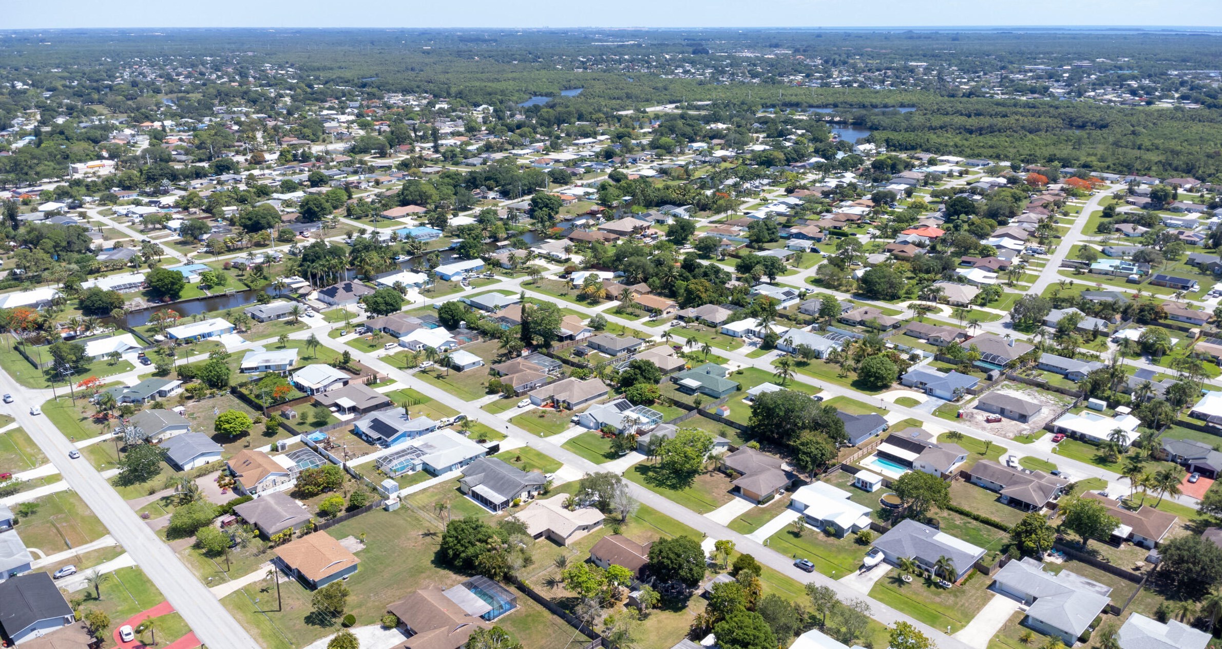 550 Anchor Ln, Fort Pierce FL  34983-2202 exterior