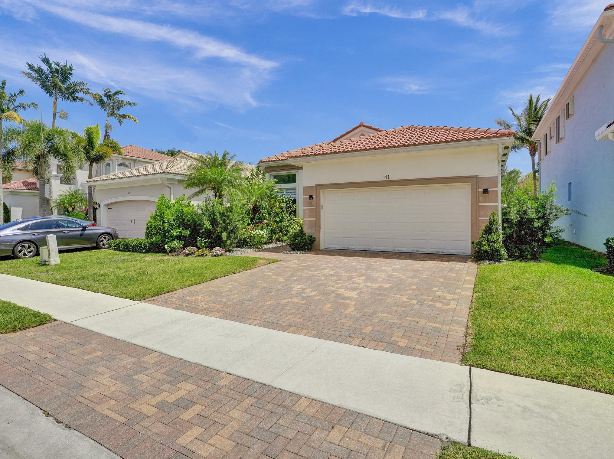 41 Country Lake Cir, Boynton Beach, FL 33436-6212