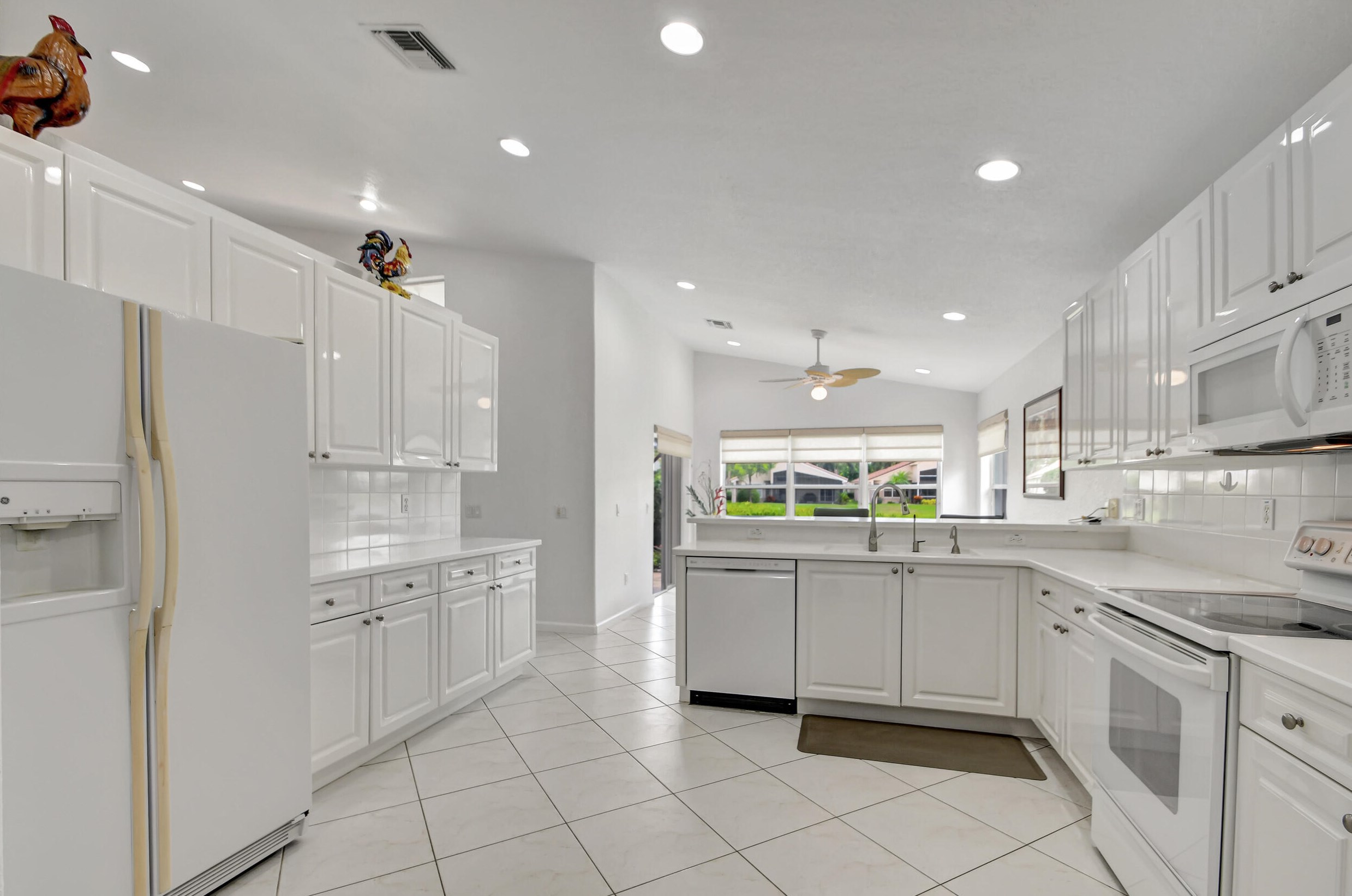 7433 Lahana Cir, Boynton Beach FL 33437-7173 exterior