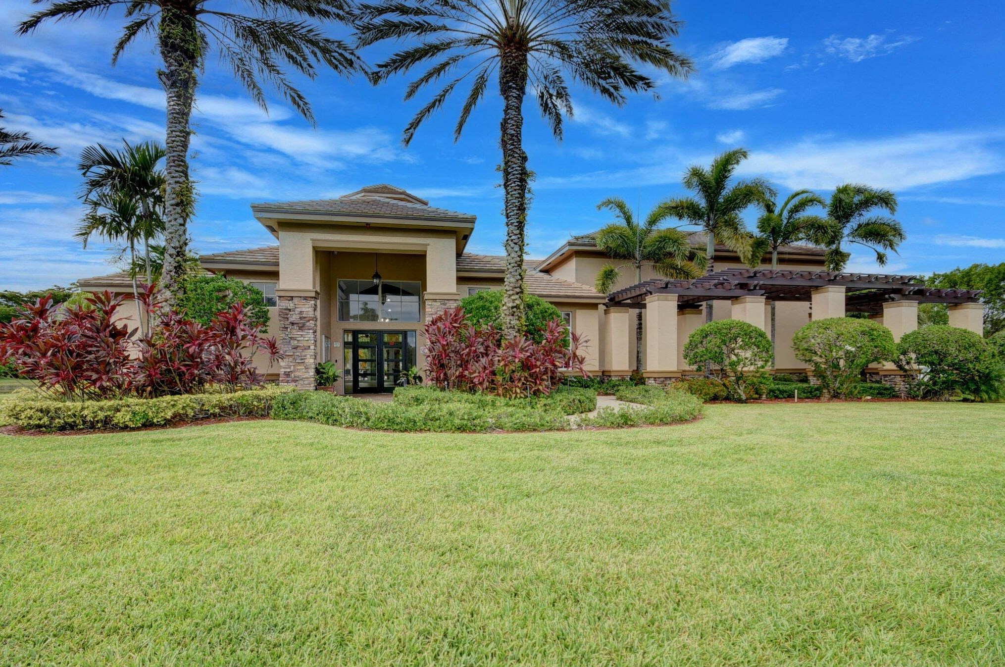 5697 Saddle Trl Ln, Lake Worth FL  exterior
