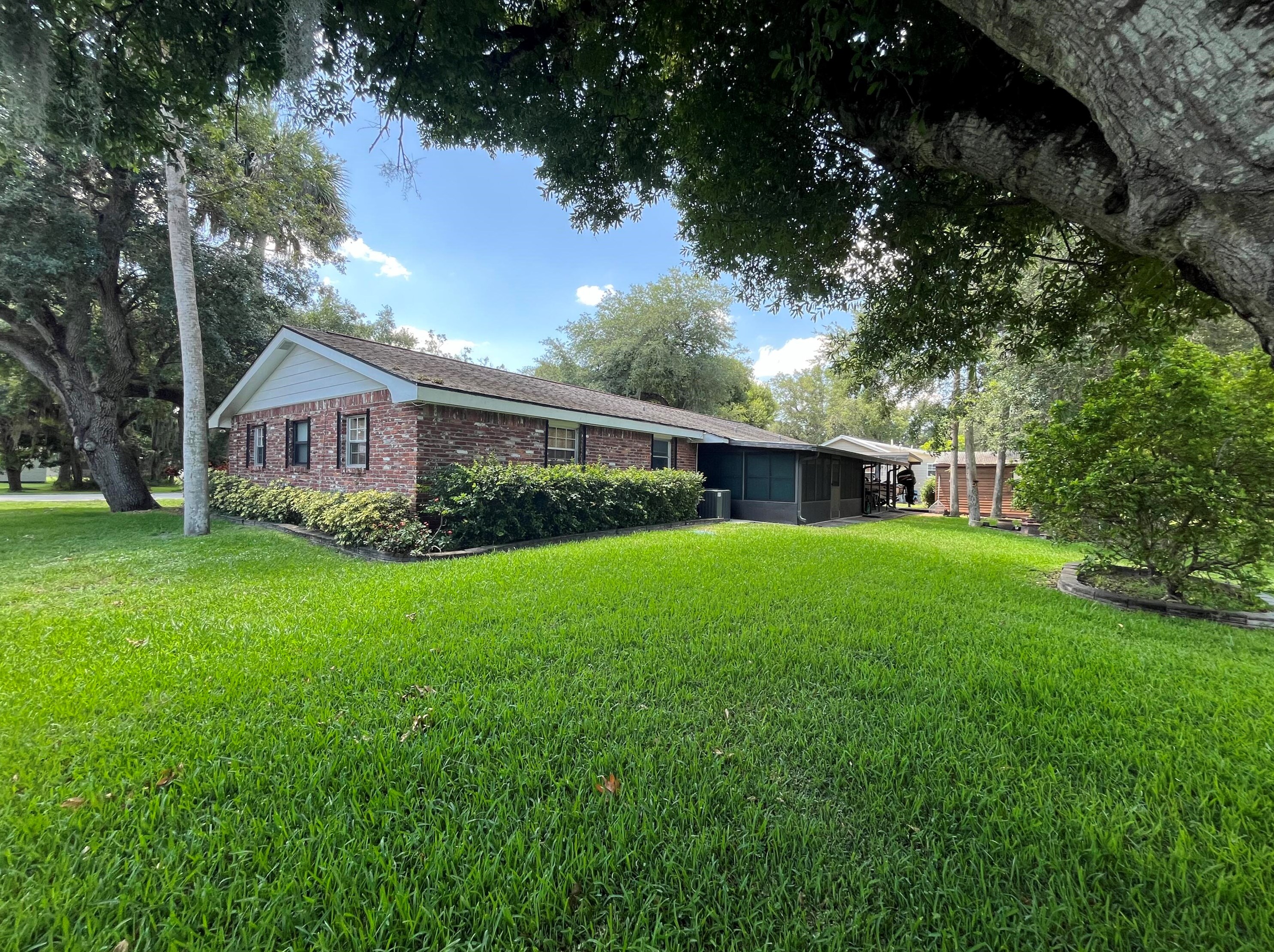 1768 23rd Ter, Okeechobee, FL 34974-5604