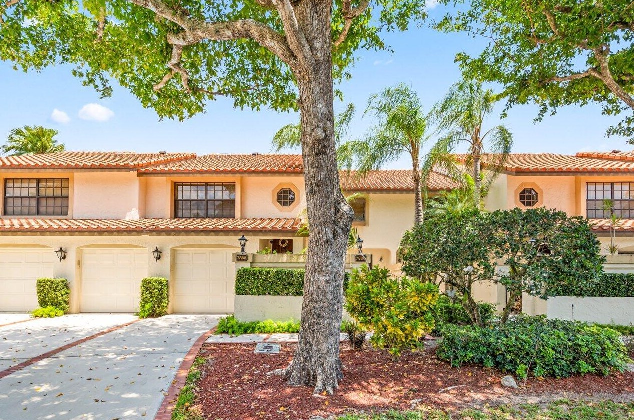 7886 La Mirada Dr, Boca Raton, FL 33433-6140