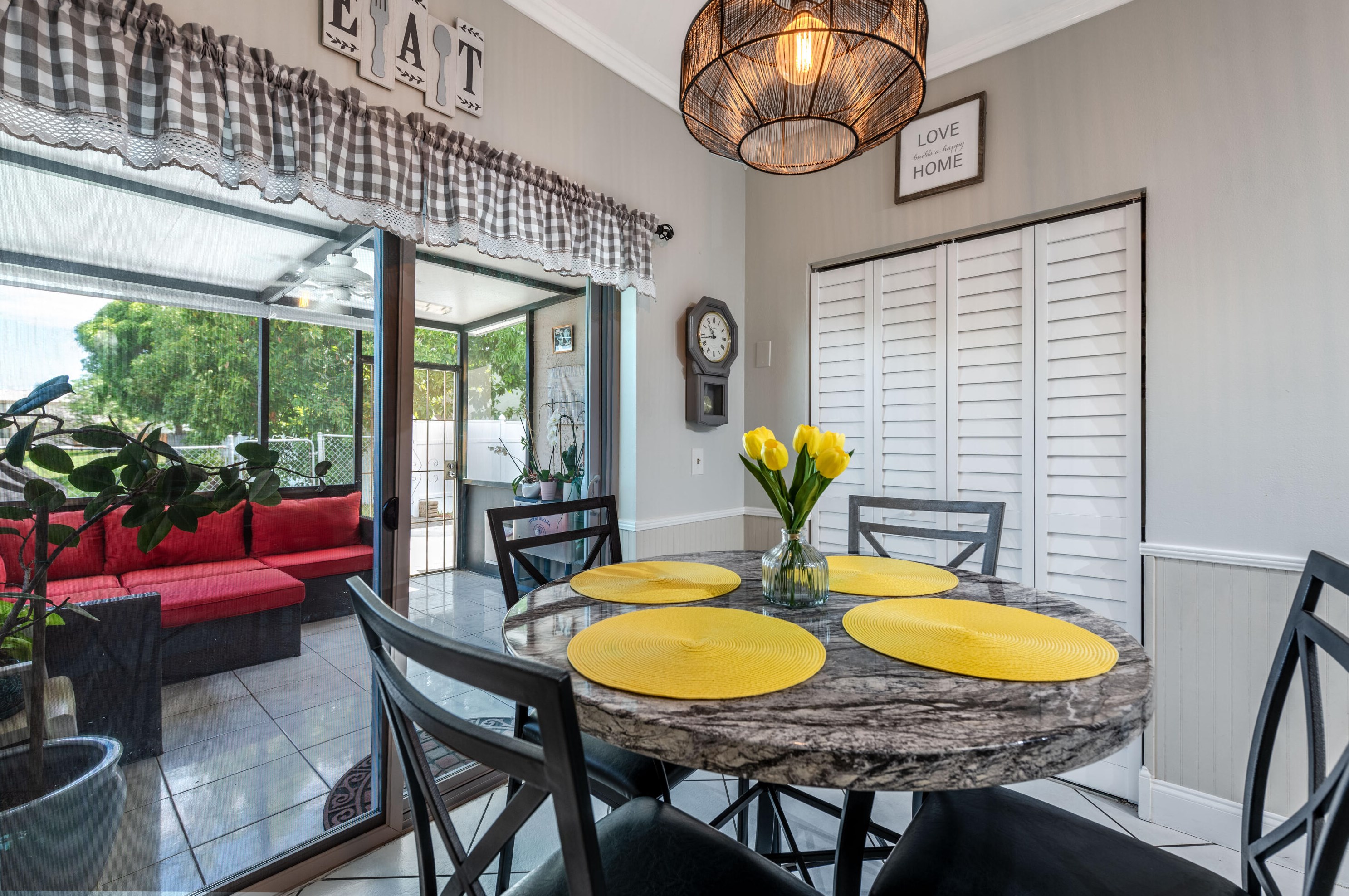 6025 Strawberry Lk Cir, Lake Worth FL  33463-6510 exterior