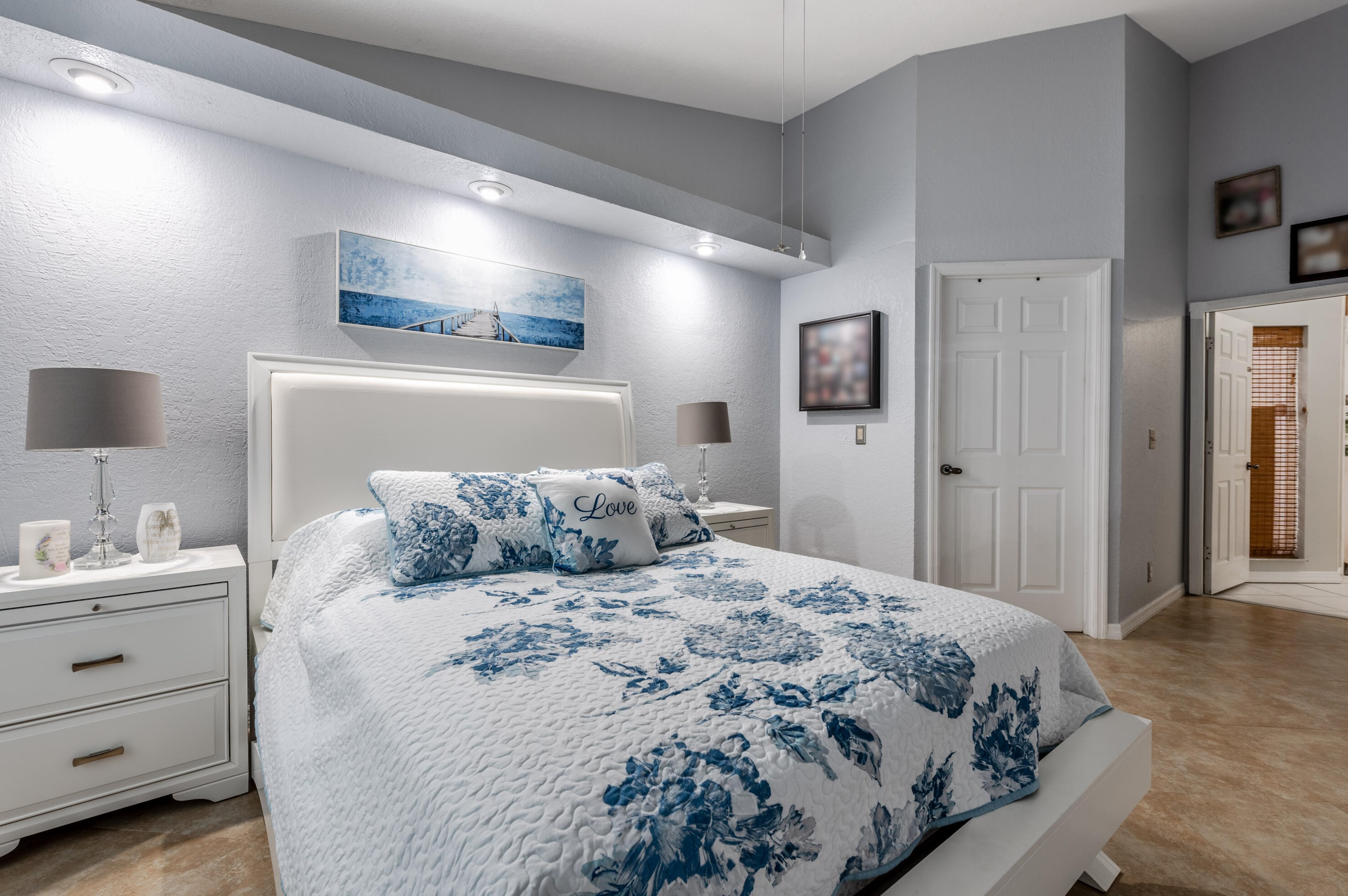 6025 Strawberry Lk Cir, Lake Worth FL  33463-6510 exterior