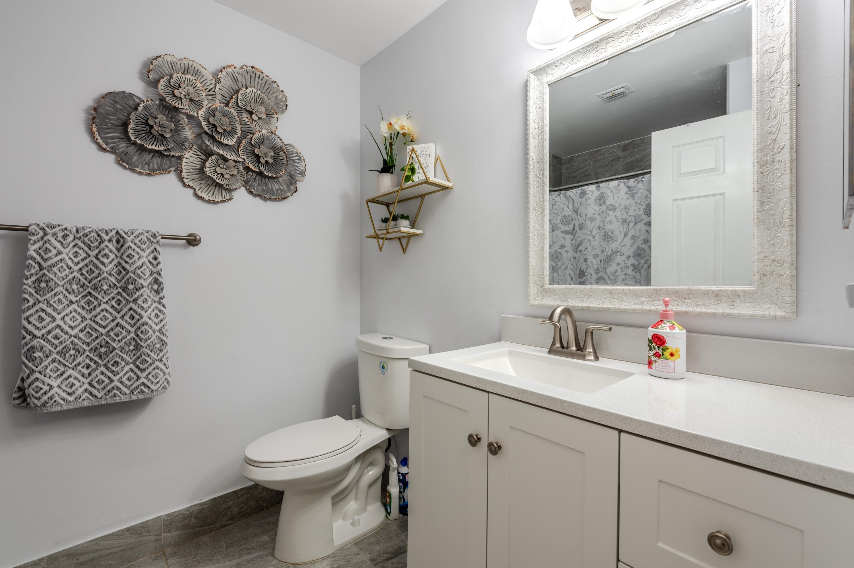 6025 Strawberry Lk Cir, Lake Worth FL  33463-6510 exterior