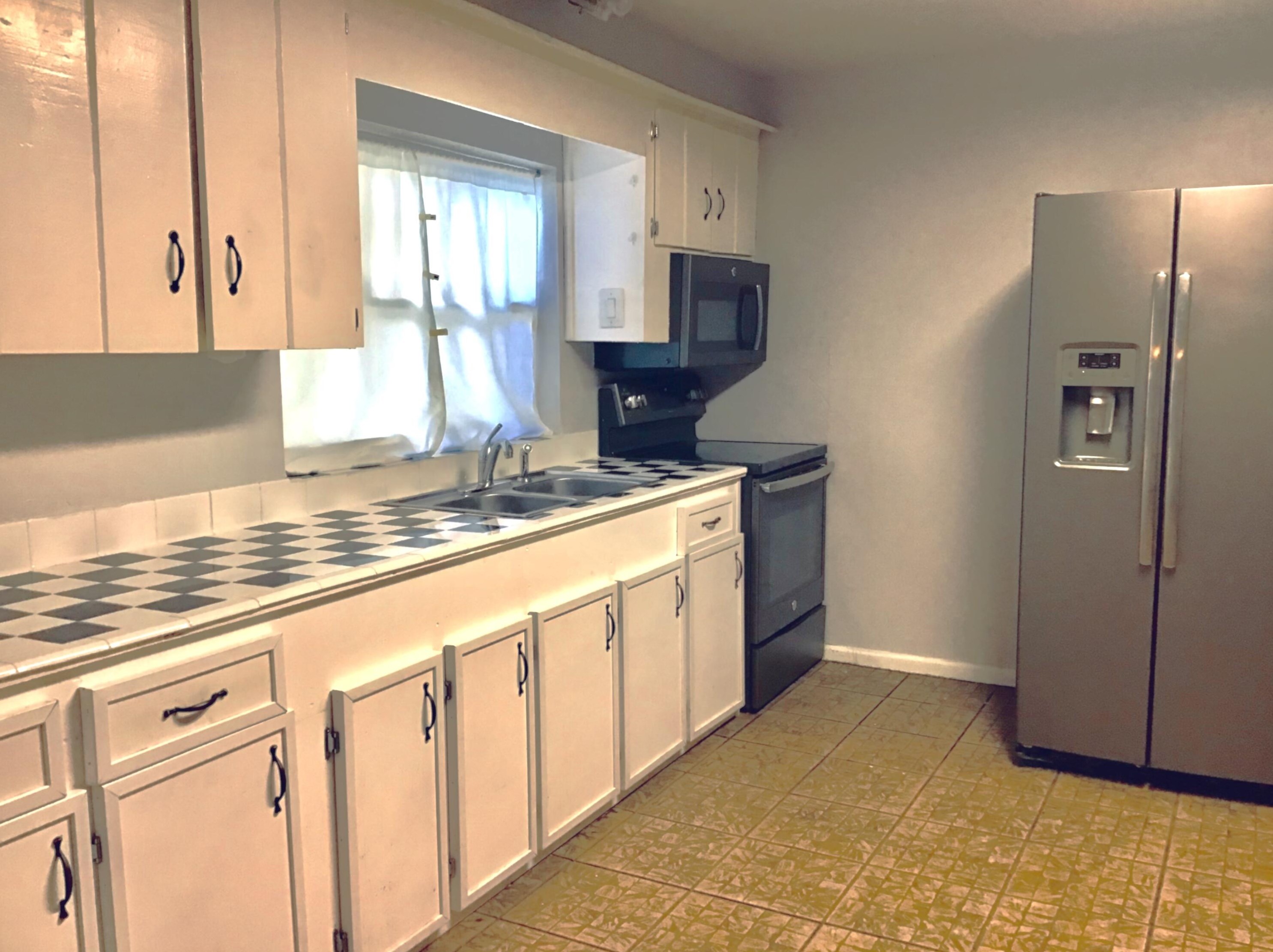 1003 Georgia Ave, Fort Pierce FL  34950-9221 exterior