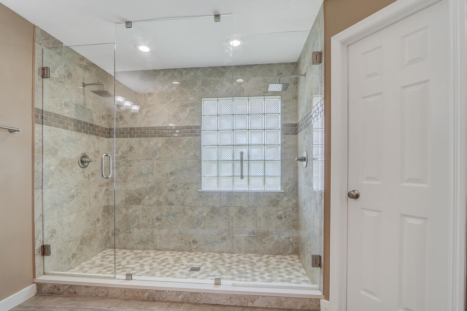 516 Bradshaw Cir, Fort Pierce FL  34953-5539 exterior