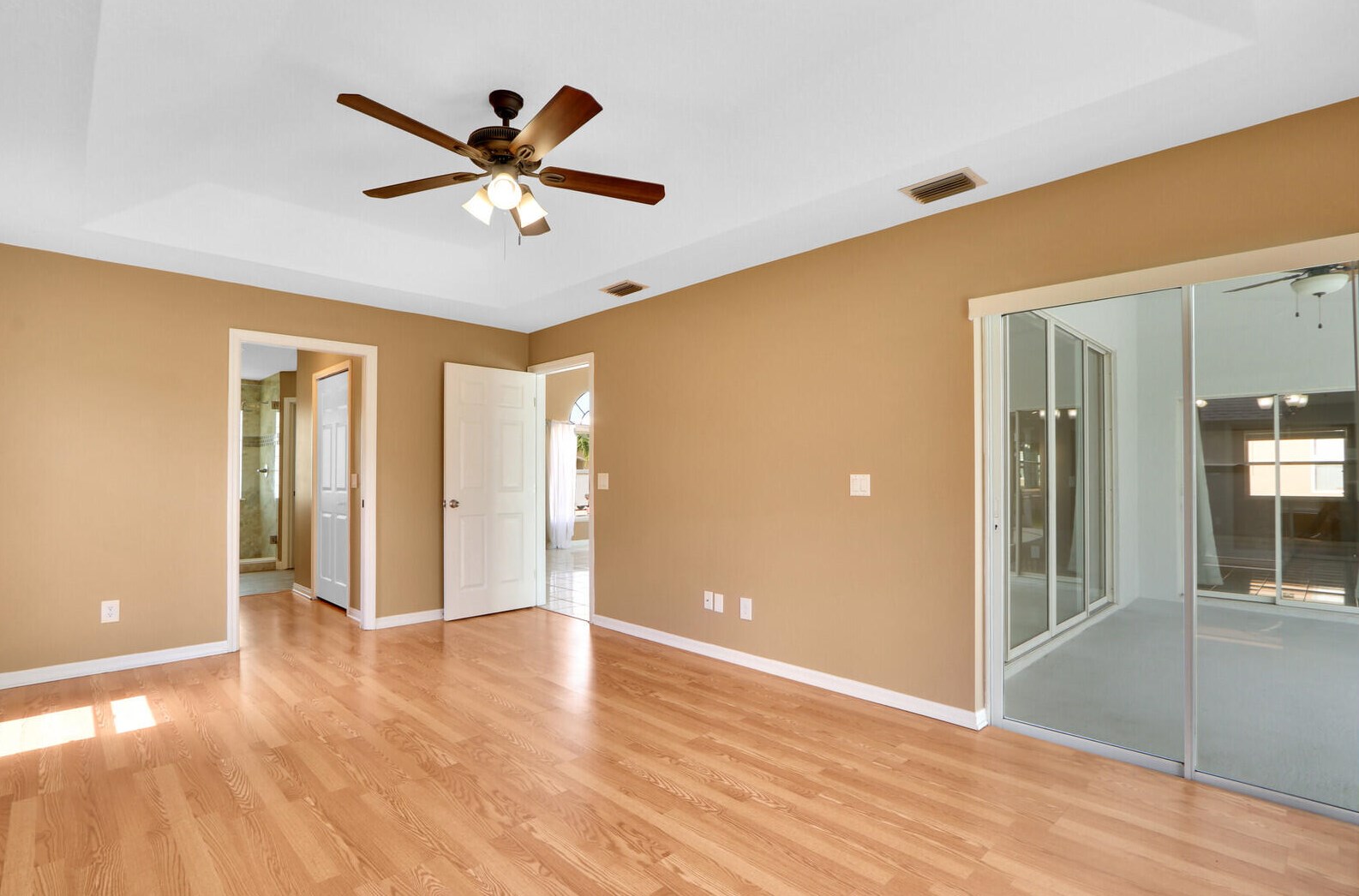 516 Bradshaw Cir, Fort Pierce FL  34953-5539 exterior