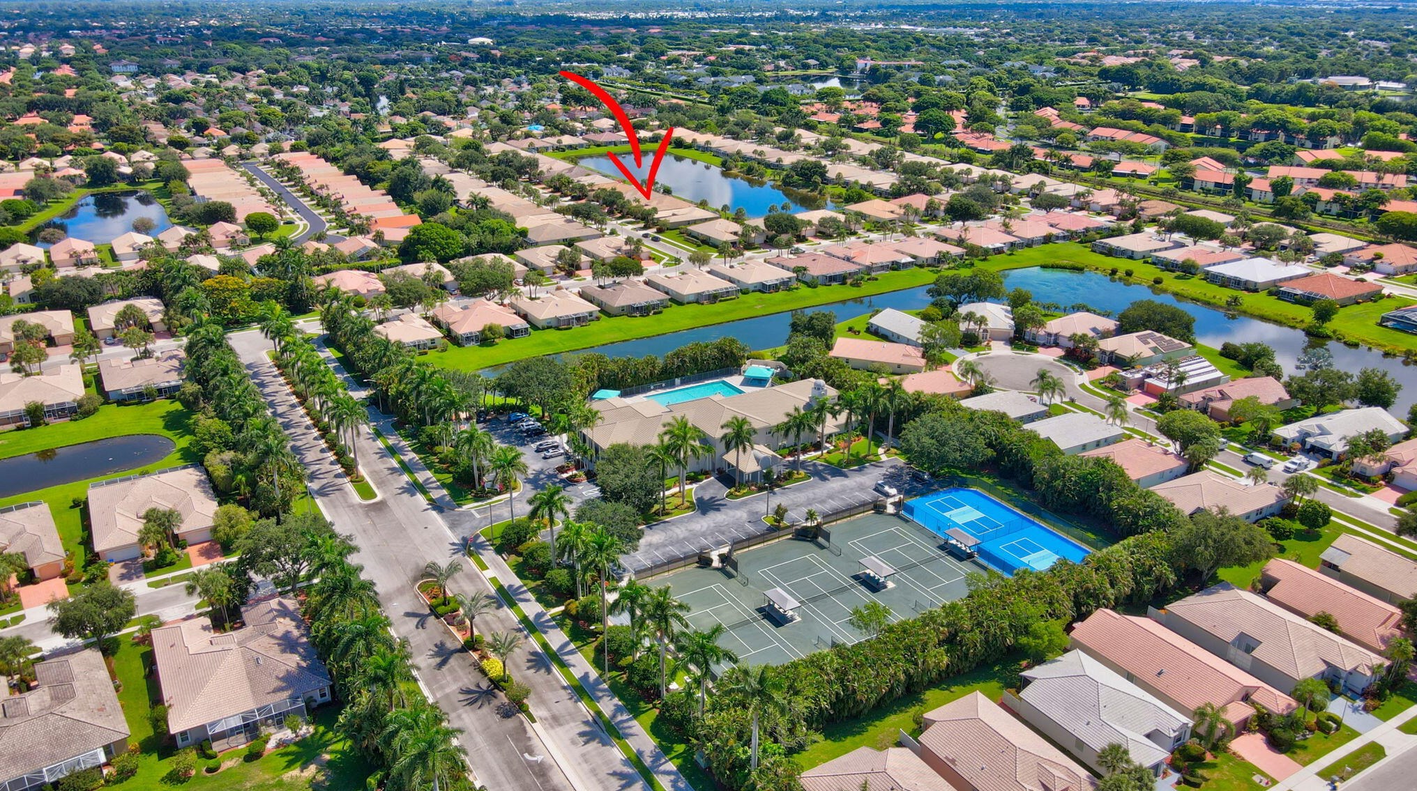 10549 Royal Caribbean Cir, Boynton Beach FL  33437-4285 exterior