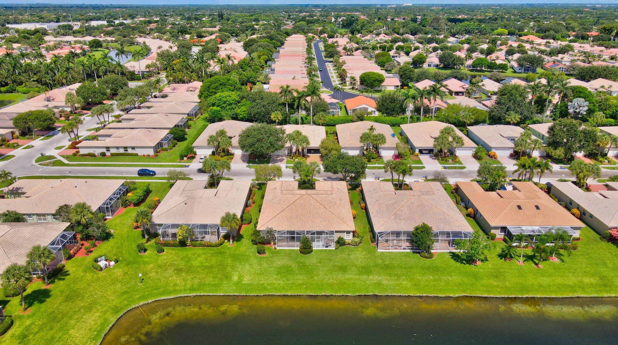 10549 Royal Caribbean Cir, Boynton Beach FL  33437-4285 exterior