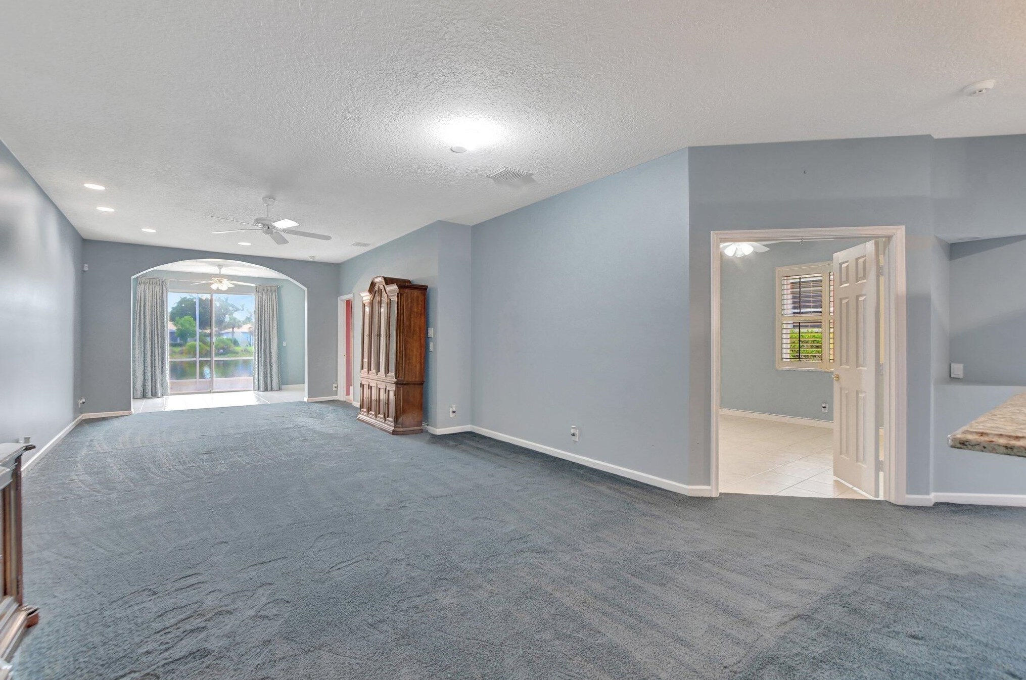 10549 Royal Caribbean Cir, Boynton Beach FL  33437-4285 exterior