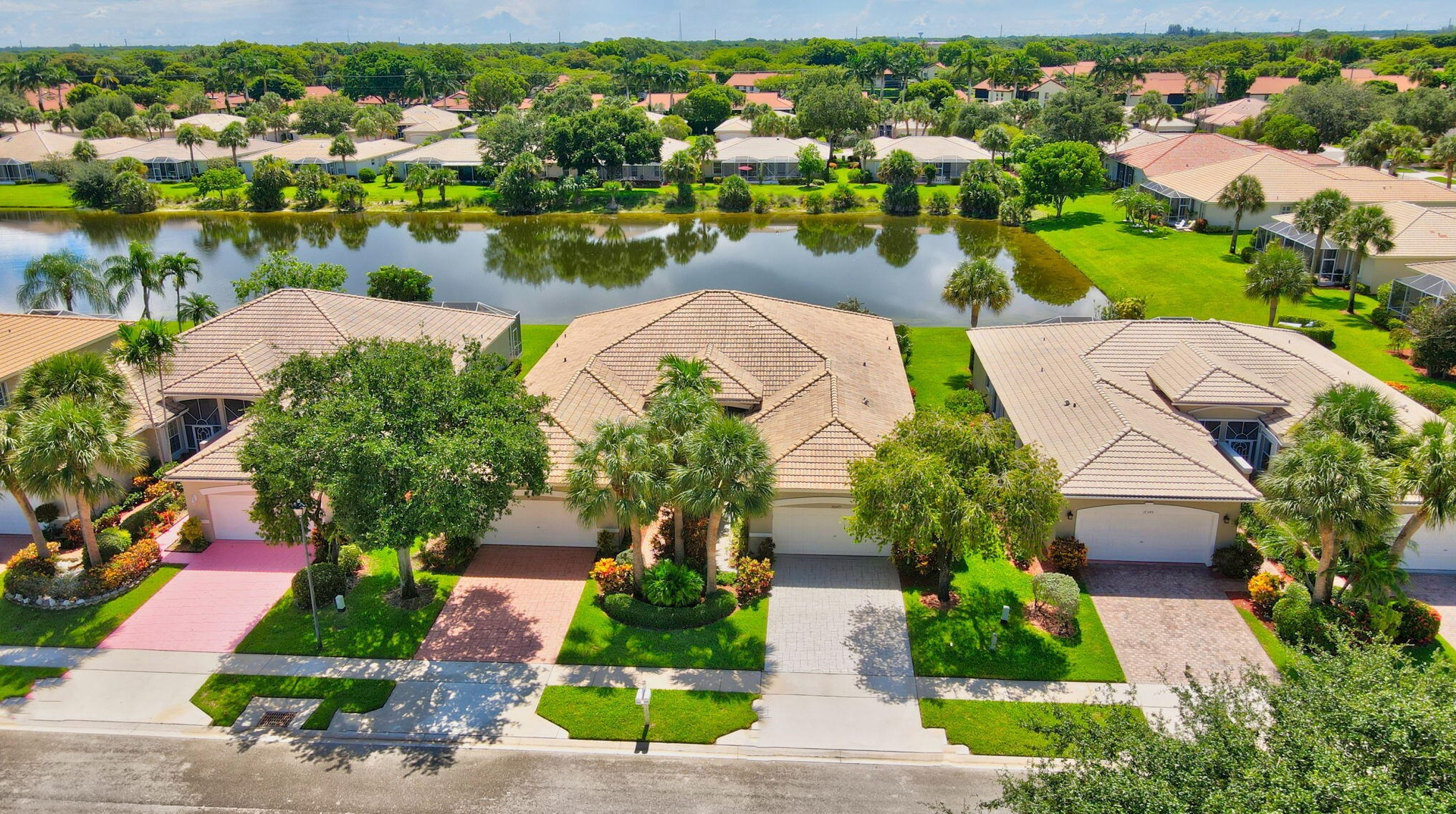 10549 Royal Caribbean Cir, Boynton Beach FL  33437-4285 exterior