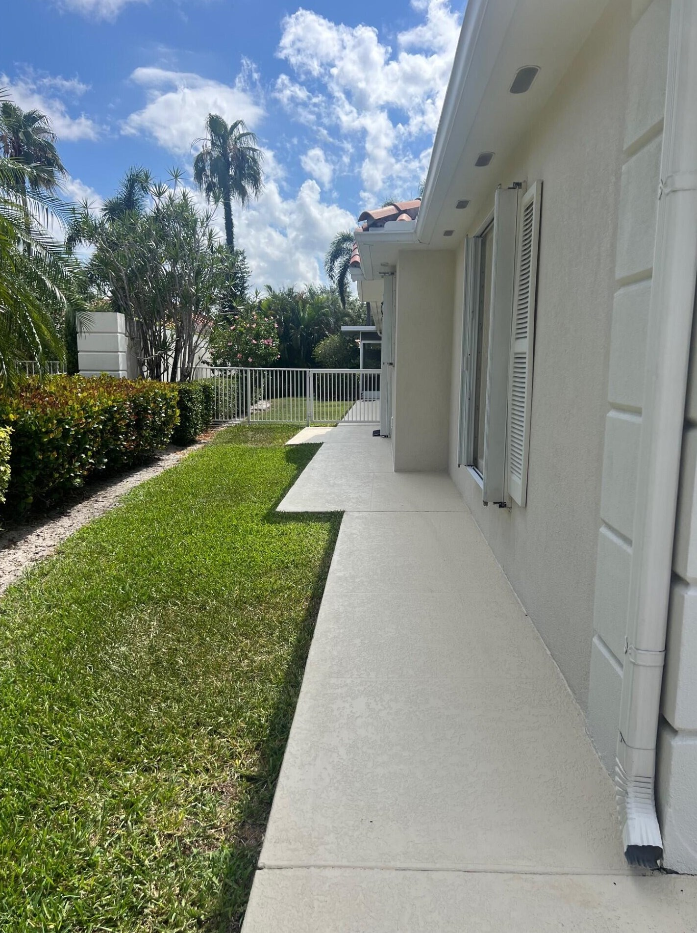 7080 Gila Ln, West Palm Beach, FL 33411-5727