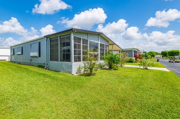 52014 Florinada Bay, Boynton Beach, FL 33436-1960