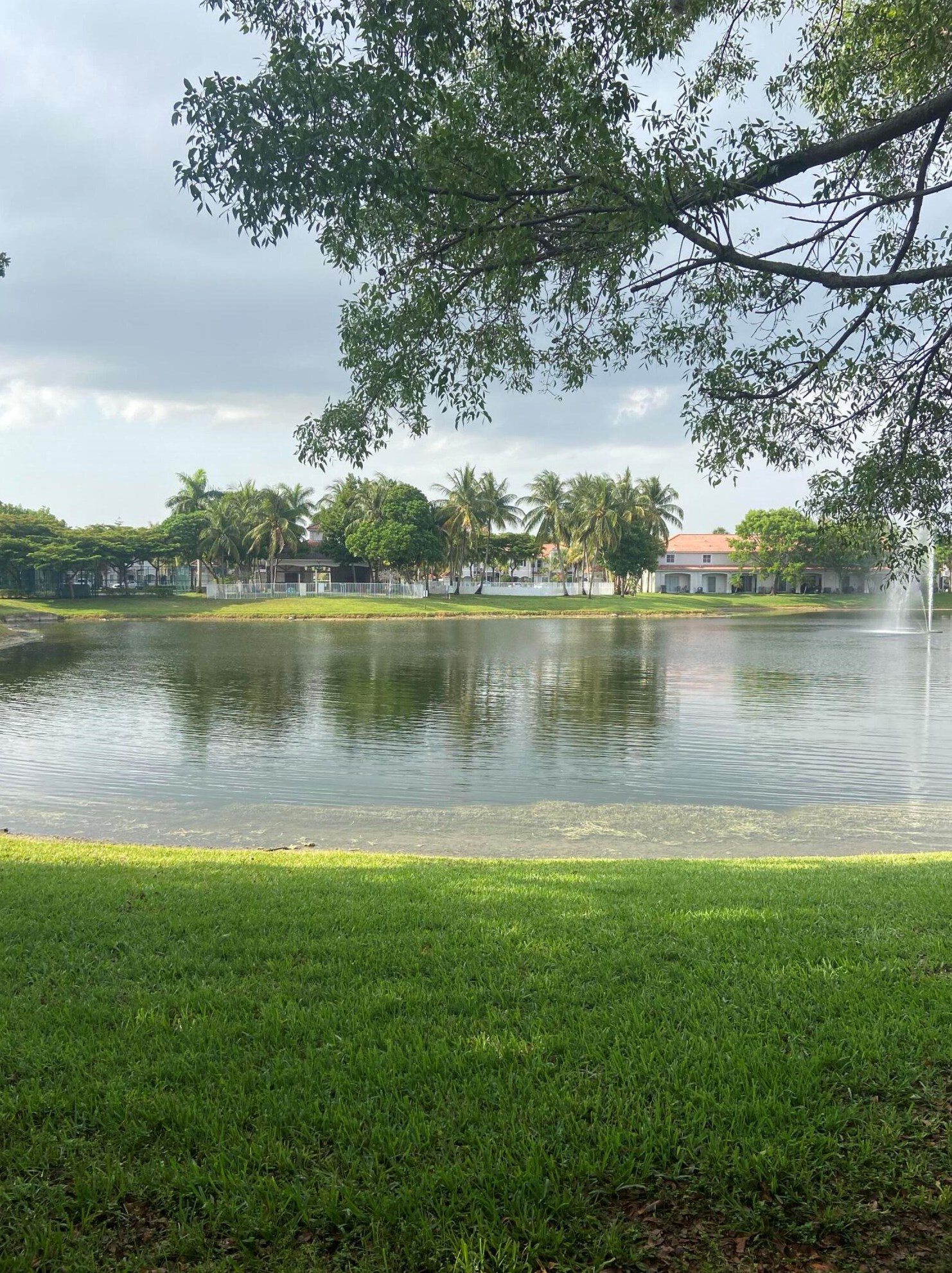 8275 27th St, Hollywood, FL 33025-7410