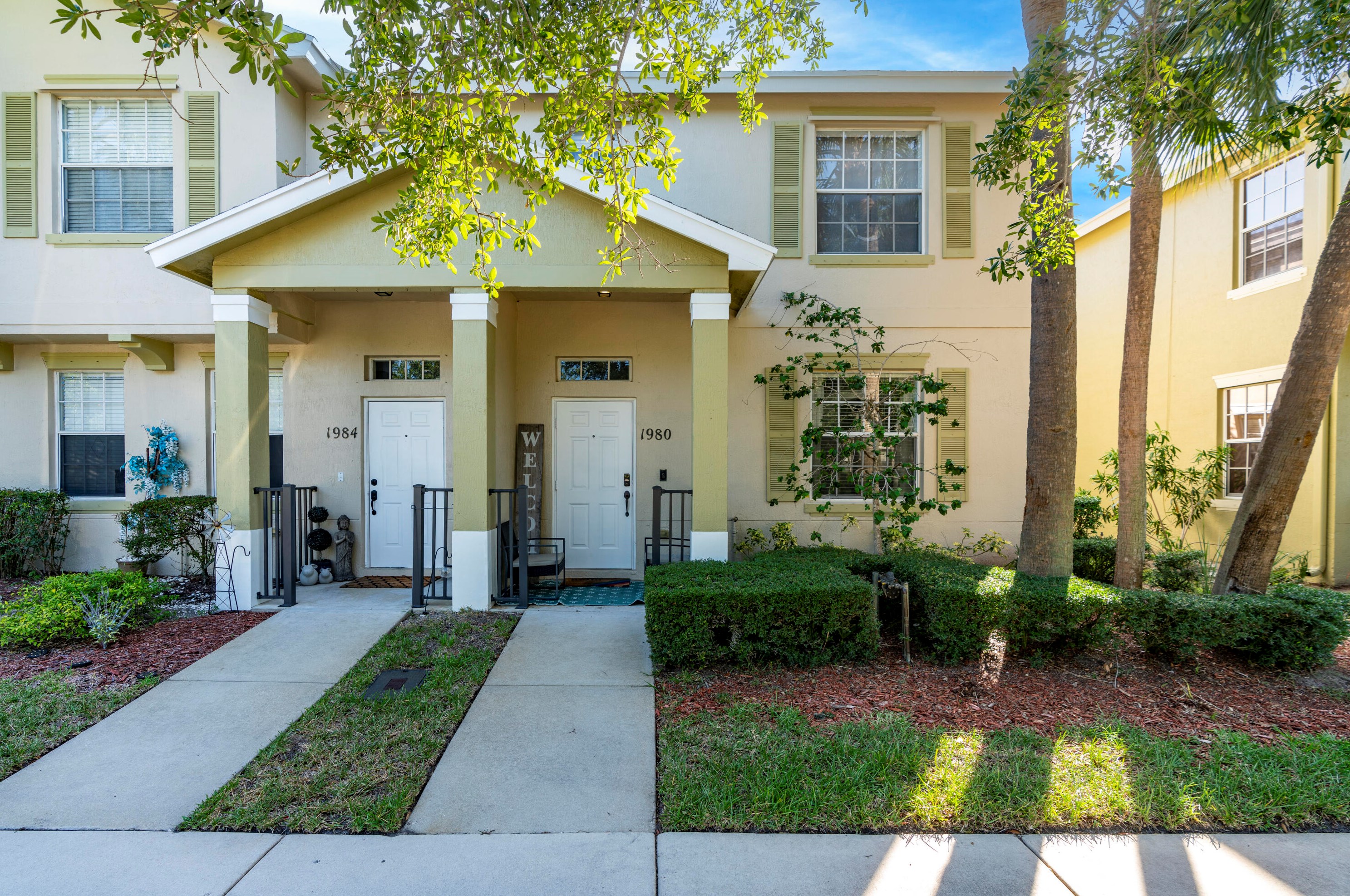 1980 High Springs Dr, Fort Pierce, FL 34952-8013