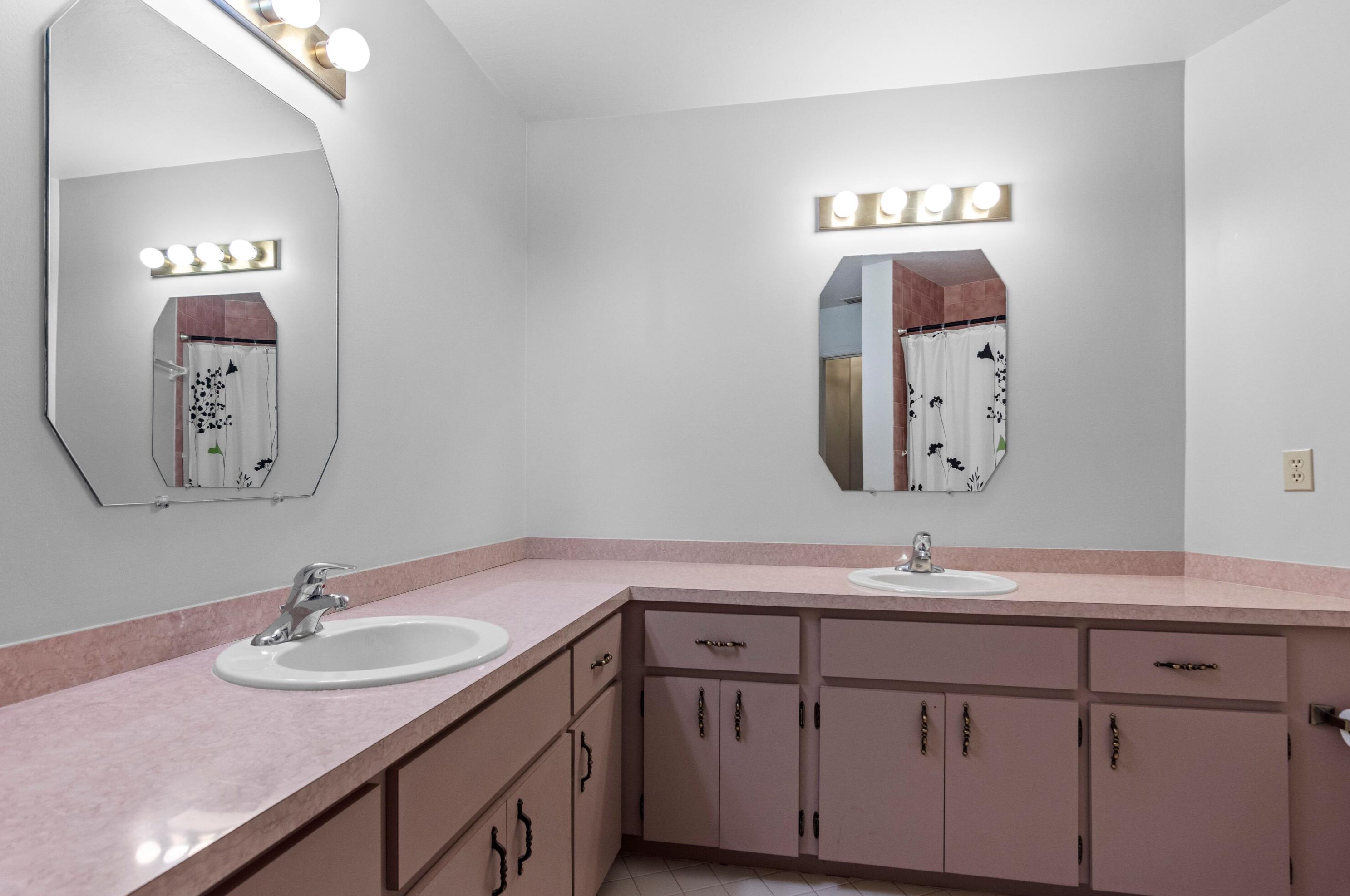 410 45 Ave, Vero Beach FL 32966-2317 exterior