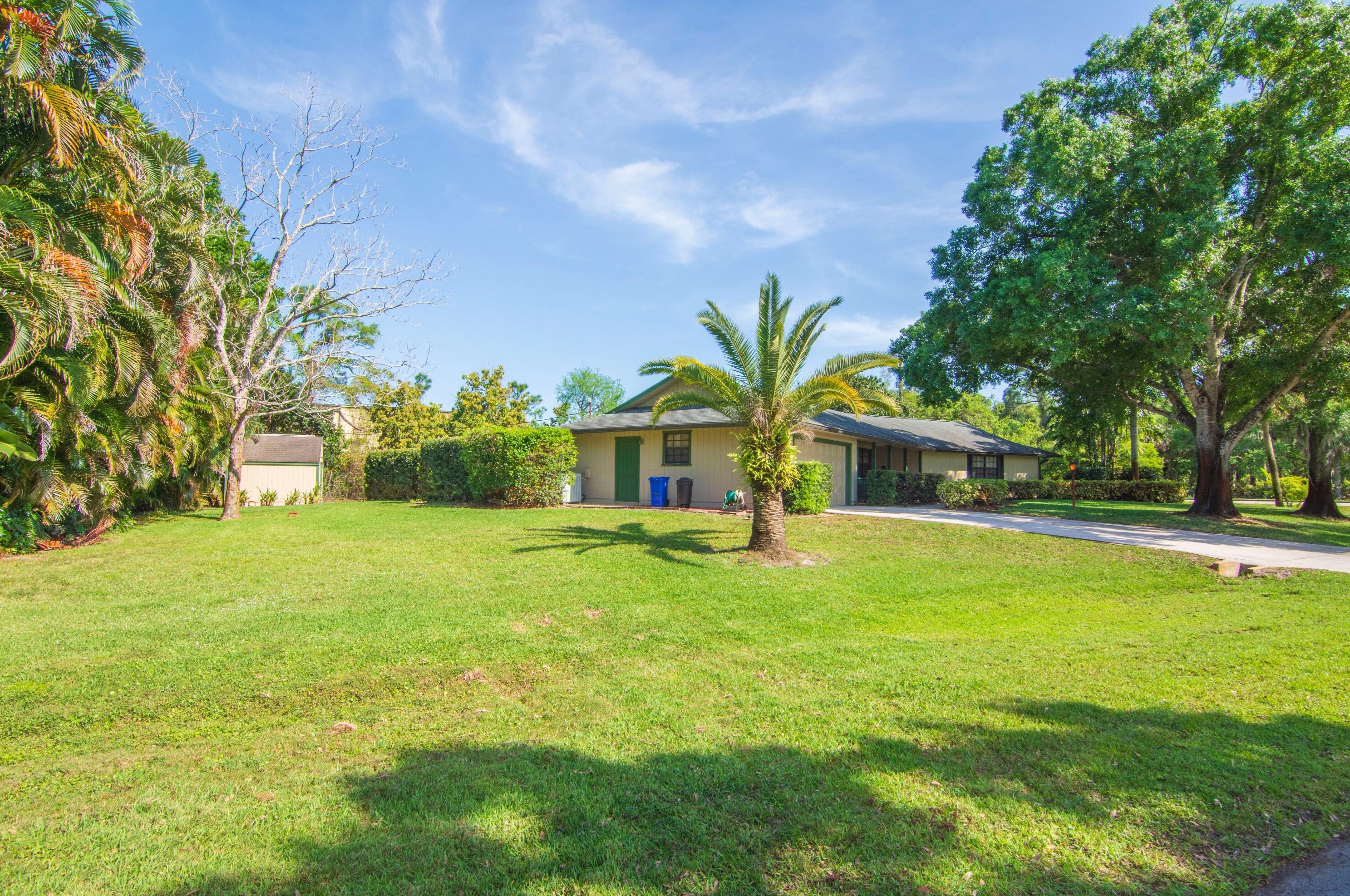 410 45th Ave, Vero Beach, FL 32968-1841