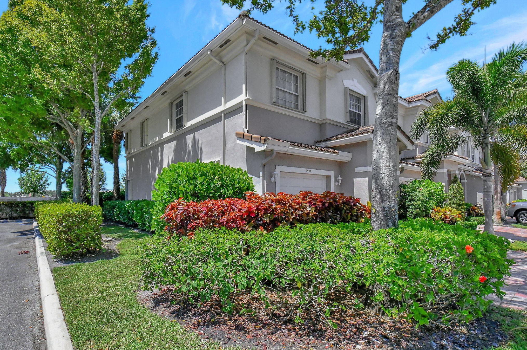 4404 Regal Ct, Delray Beach, FL 33445-3829