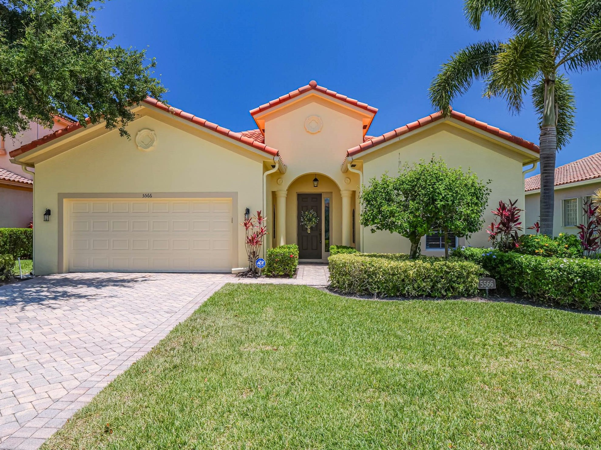 5566 55th Ave, Vero Beach, FL 32967-2460