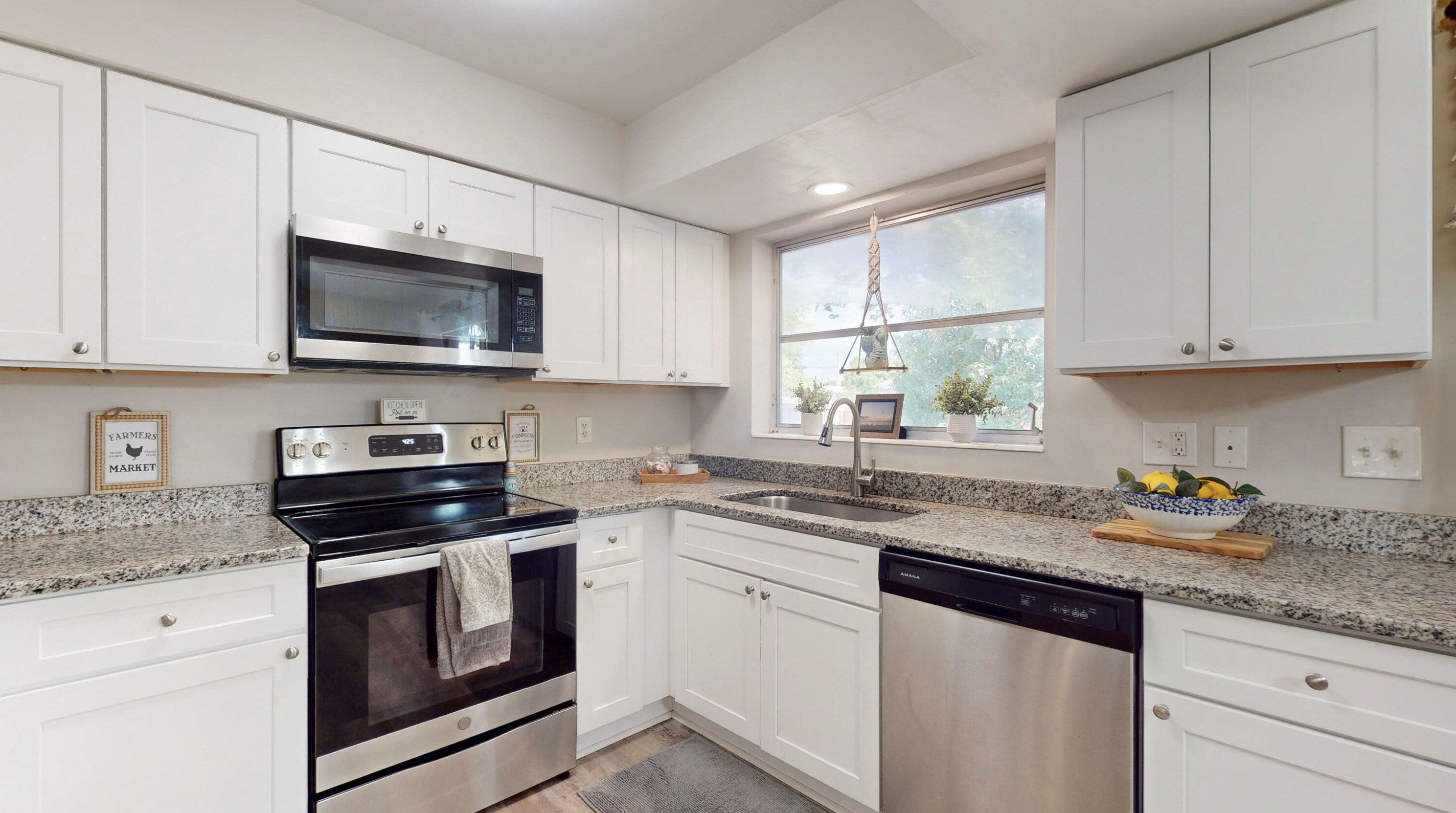 102 Lakehurst, Fort Pierce FL 34983-2545 exterior