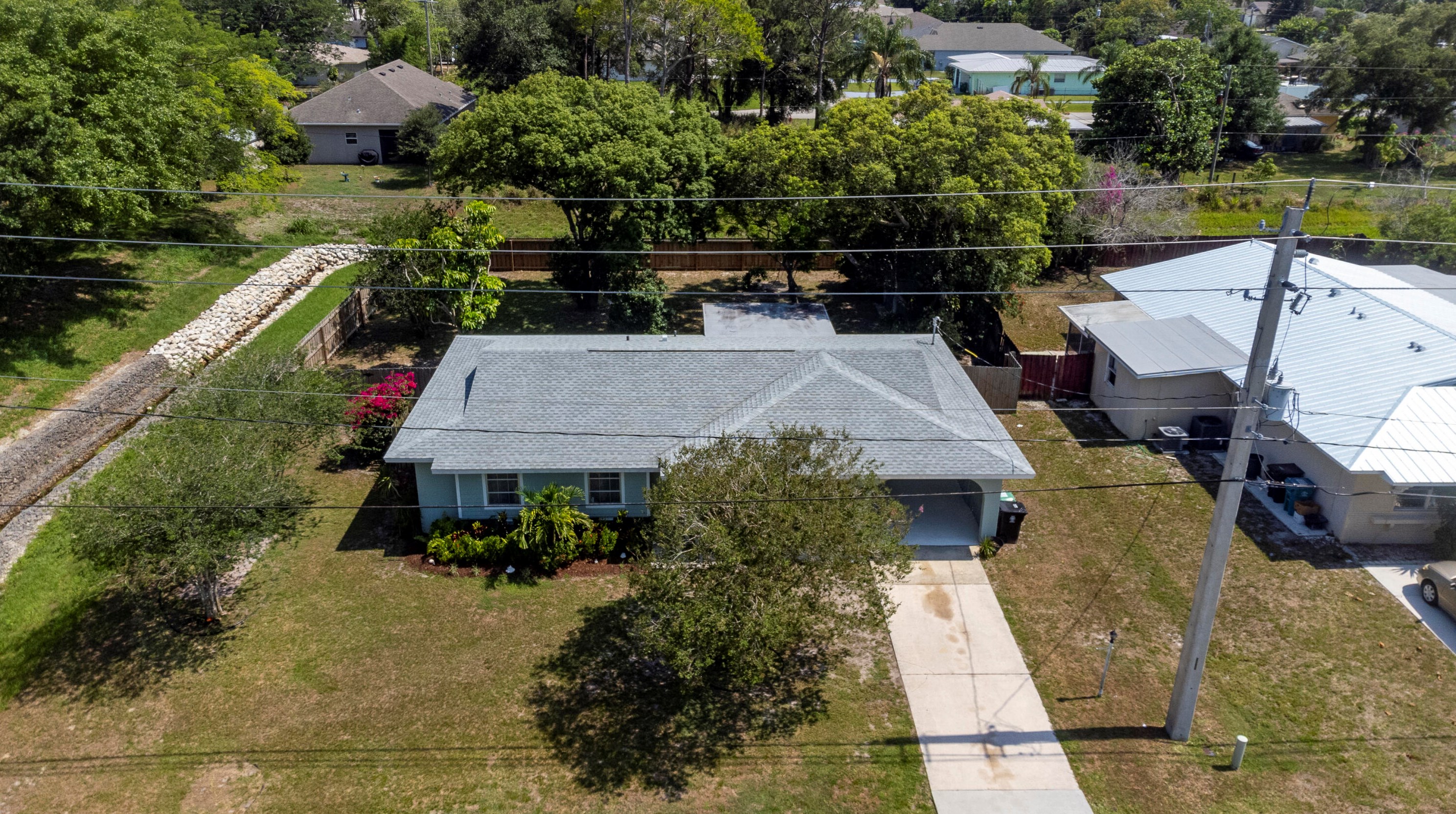 102 Lakehurst, Fort Pierce FL 34983-2545 exterior