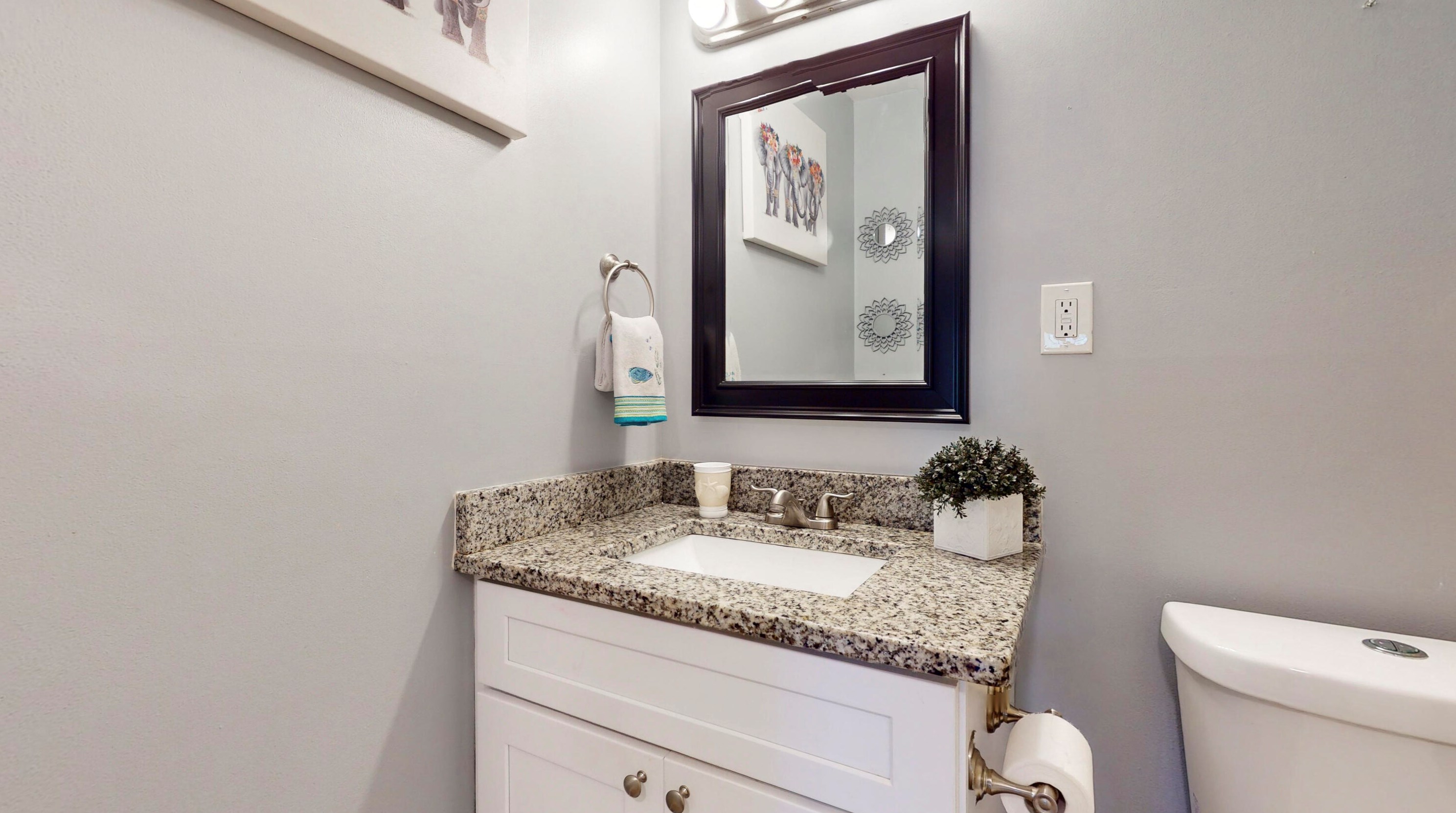 102 Lakehurst, Fort Pierce FL 34983-2545 exterior