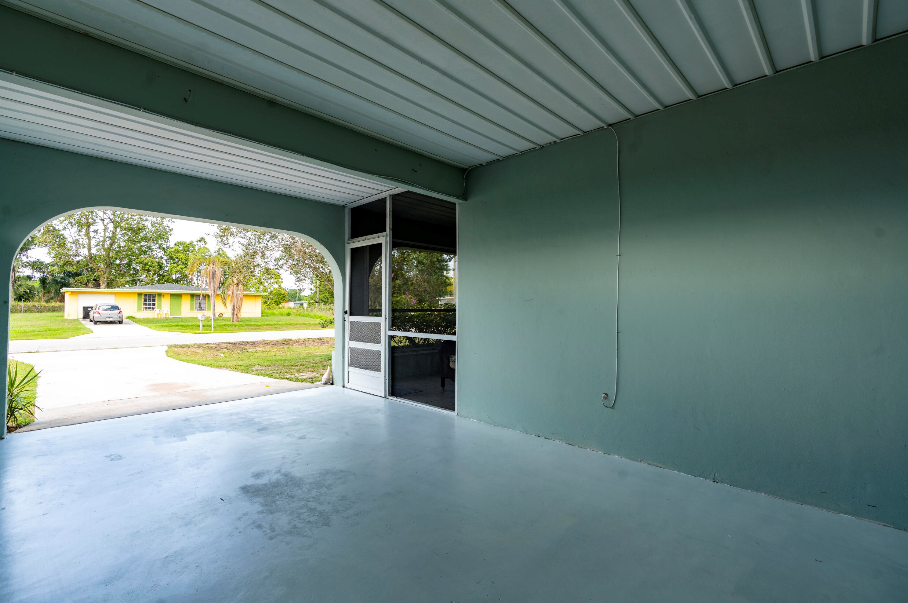 102 Lakehurst, Fort Pierce FL 34983-2545 exterior