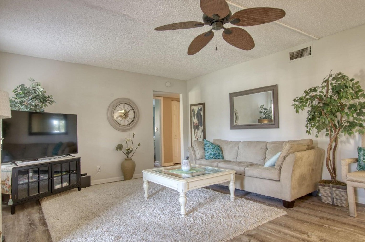 412 Pine Glen Ln #c1, Lake Worth, FL 33463